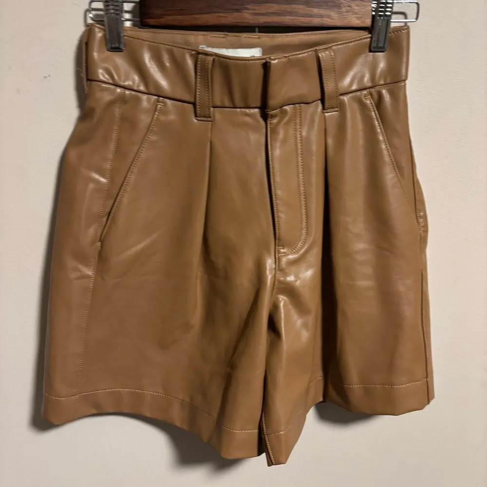 Abercrombie & Fitch 90's Tailored Vegan Leather 6" Shorts - Caramel- Size XS - Image 2