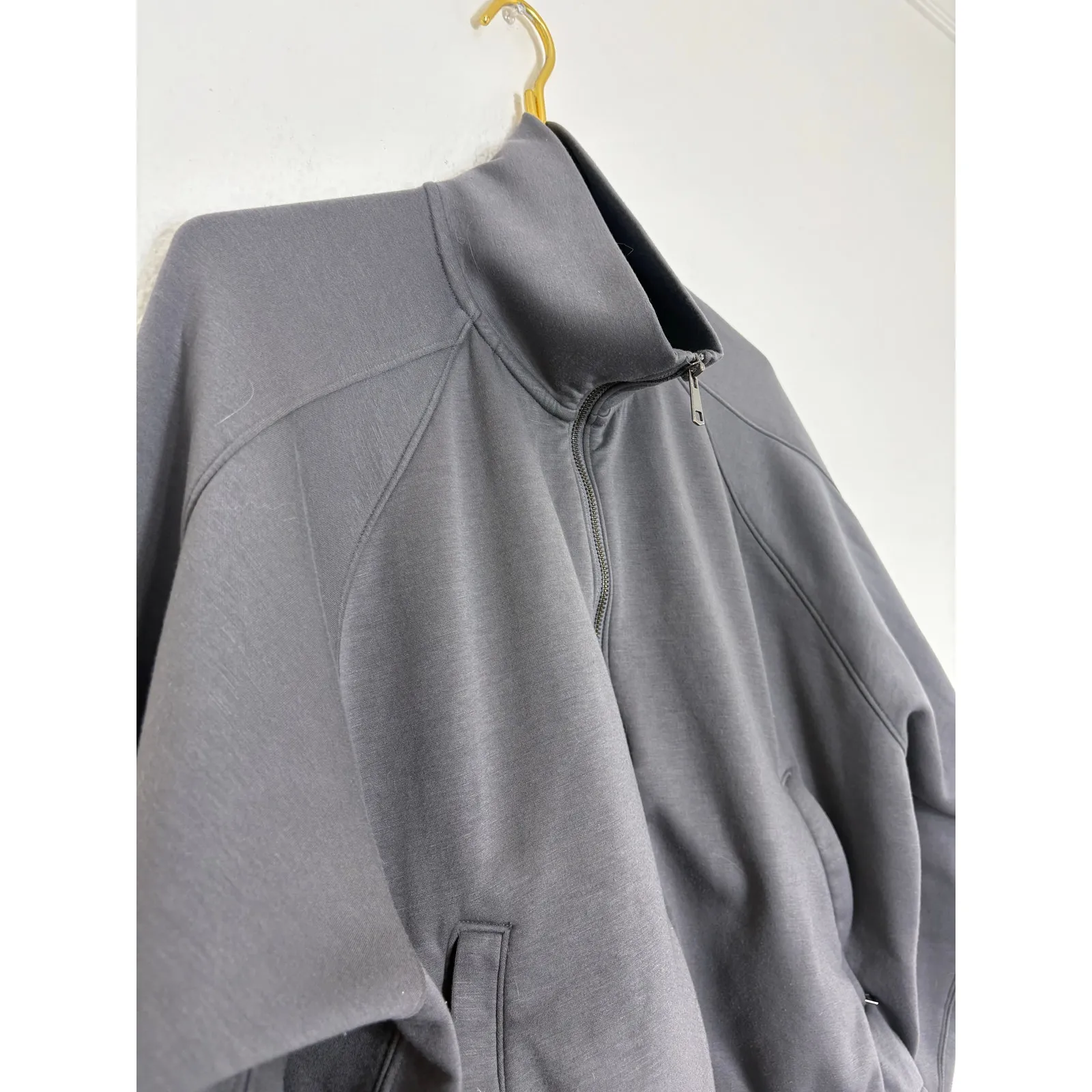 Abercrombie & Fitch YPB neoKNIT Cinched Full-Zip Hoodie Medium Grey Athletic - Image 8