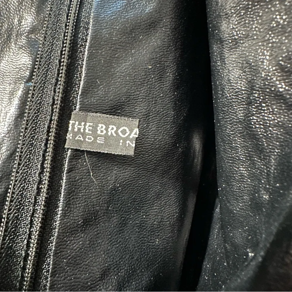 The Broadway Vintage Leather Clutch Purse, Lucite Frame, Made In Italy Green - Image 3