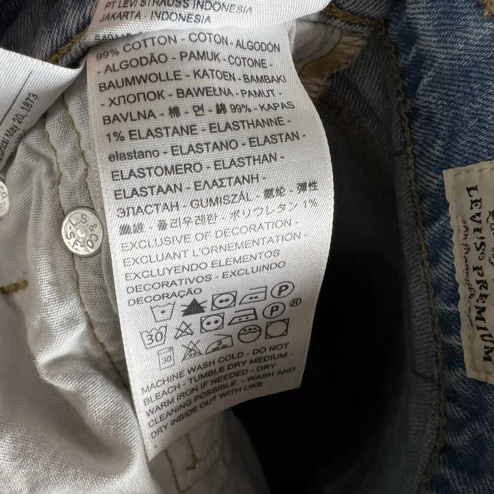 Levi's 501 Jeans Thrashed 25x30 Blue Light Wash Premium Denim Classic Distressed - Image 10