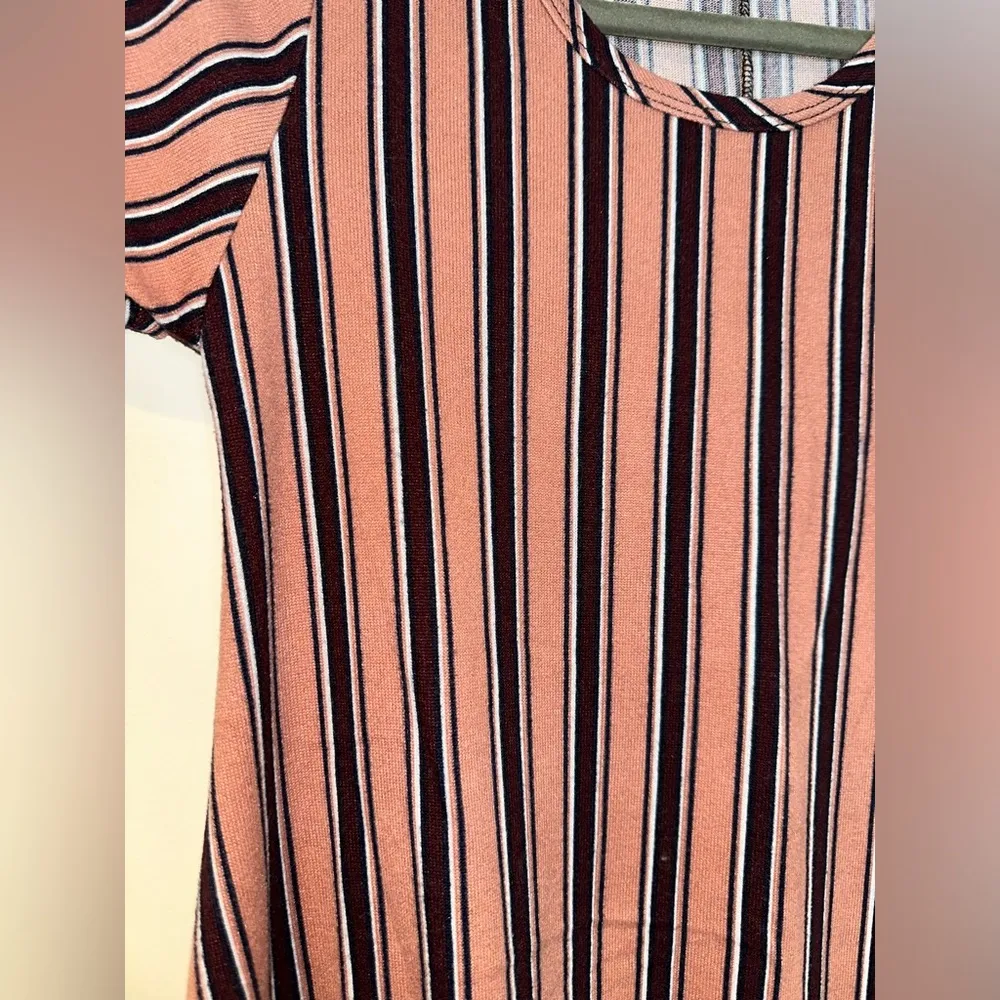 Discreet Striped Short Sleeve T-Shirt Dress - Image 4