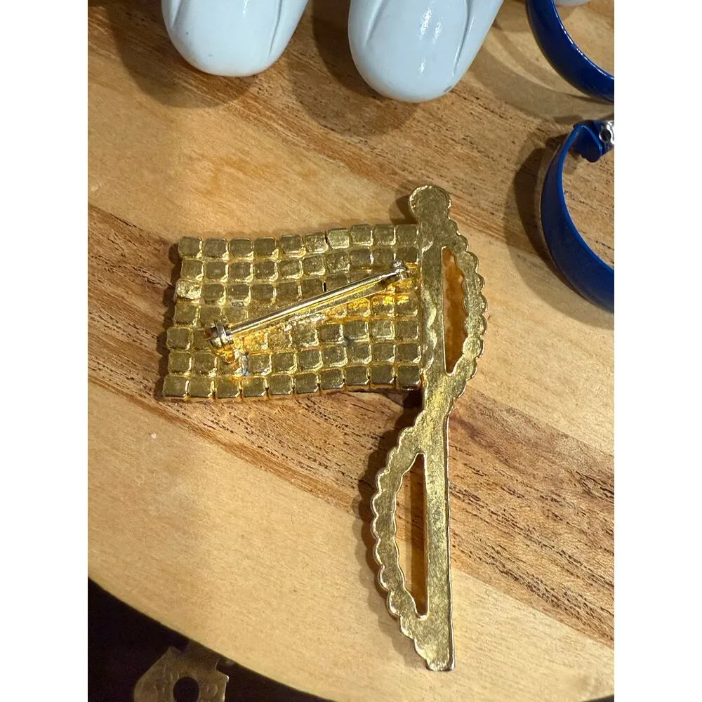 USA Jewelry Bundle: Fourth of July Vintage Fashion Ring, Earrings & Flag Pin Red - Image 6