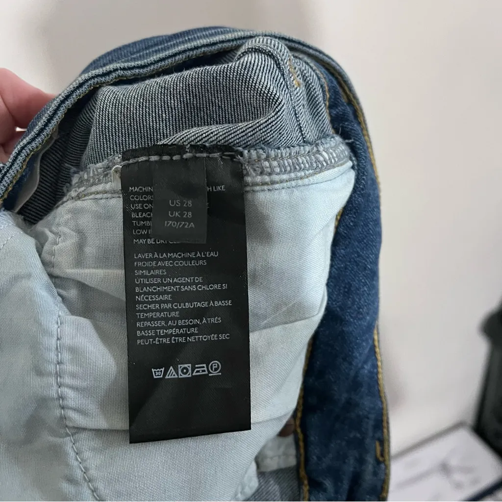 We the Free People Jeans size 28 raw hem - Image 5