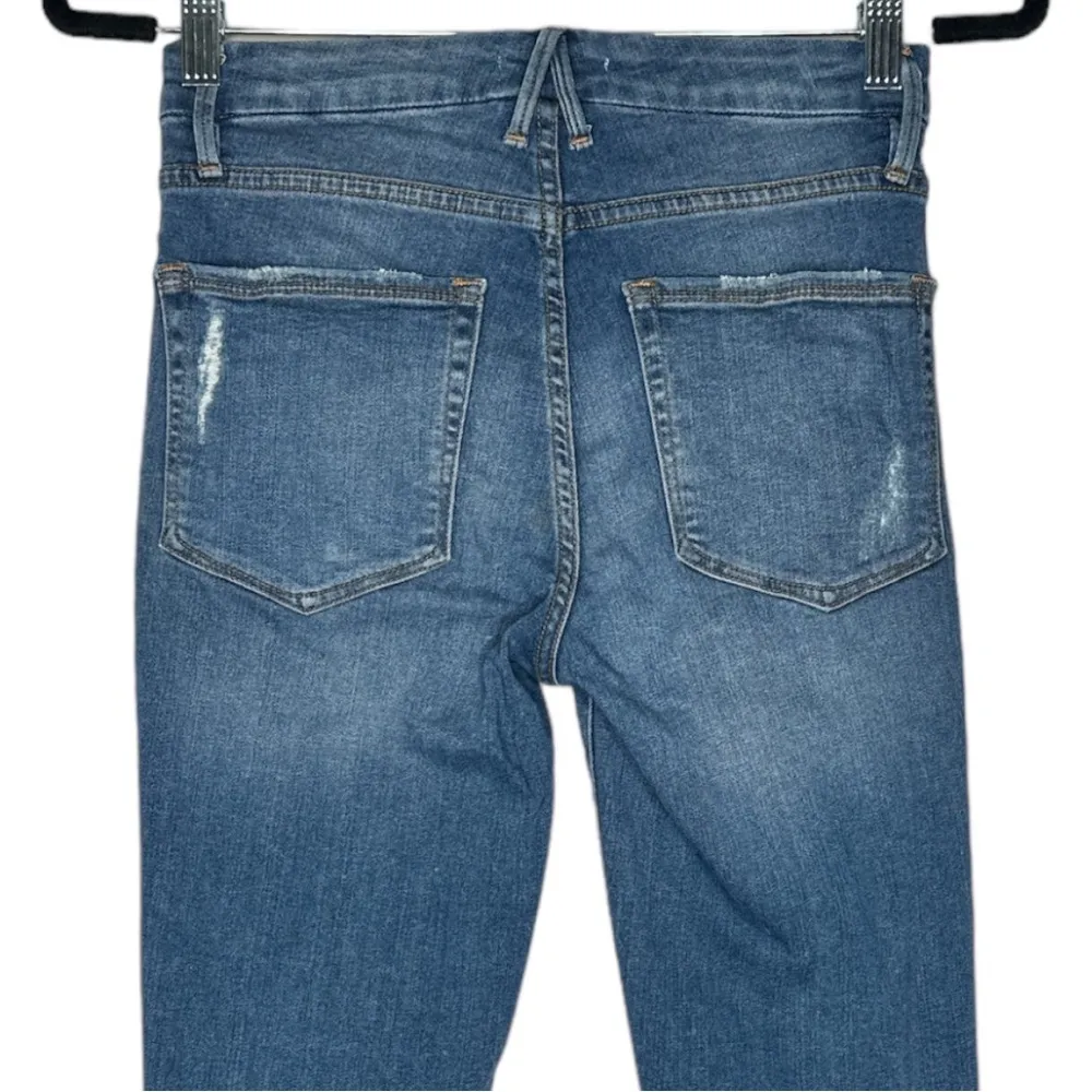 Good American Good Legs Crop Studded Split Hem Jeans Size 2/26 - Image 9