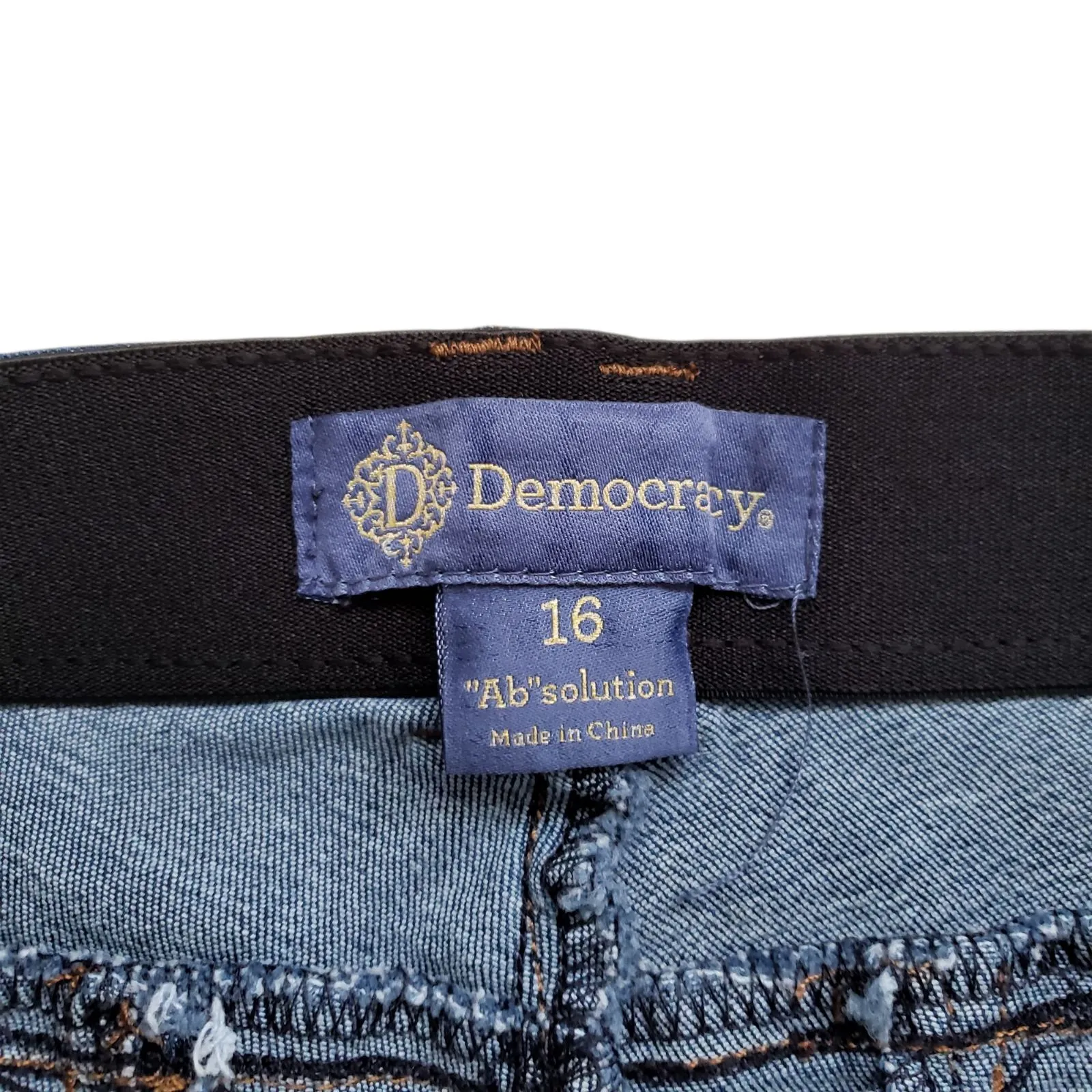 Democracy Ab Solution Jean Shorts Womens 16 Blue Denim High Rise Cuffed Stretch - Image 3
