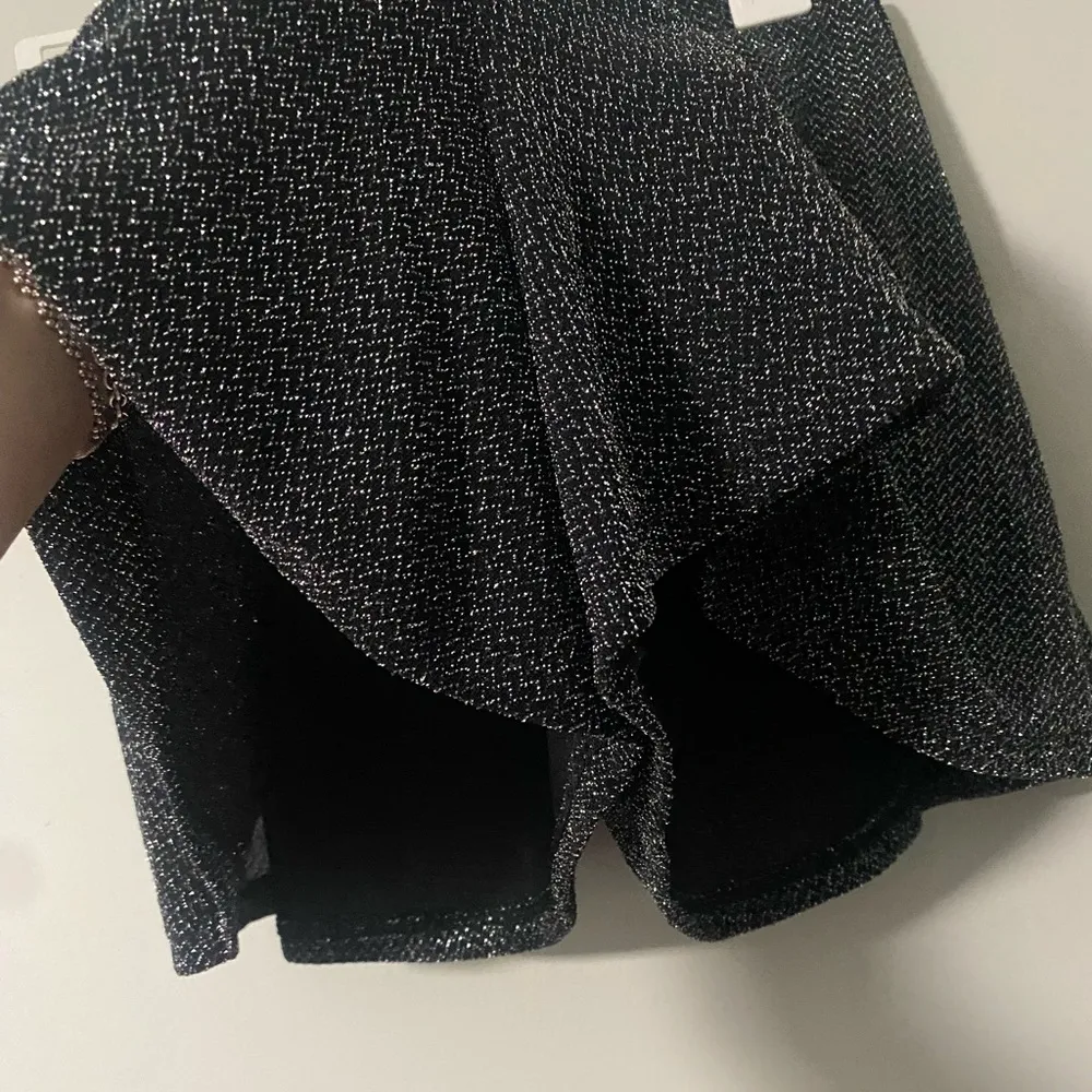NWT Charlotte Russe Glittery Flowy Shorts - Image 7