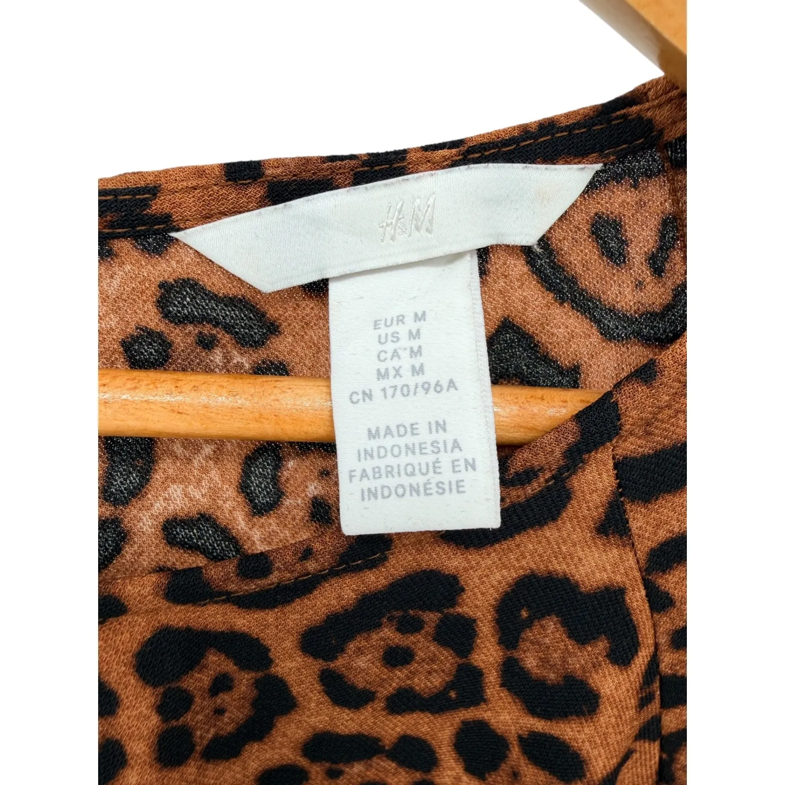 H&M Leopard Print Tunic Top Brown Black Long Sleeve Blouse M Animal Print Boho - Image 3