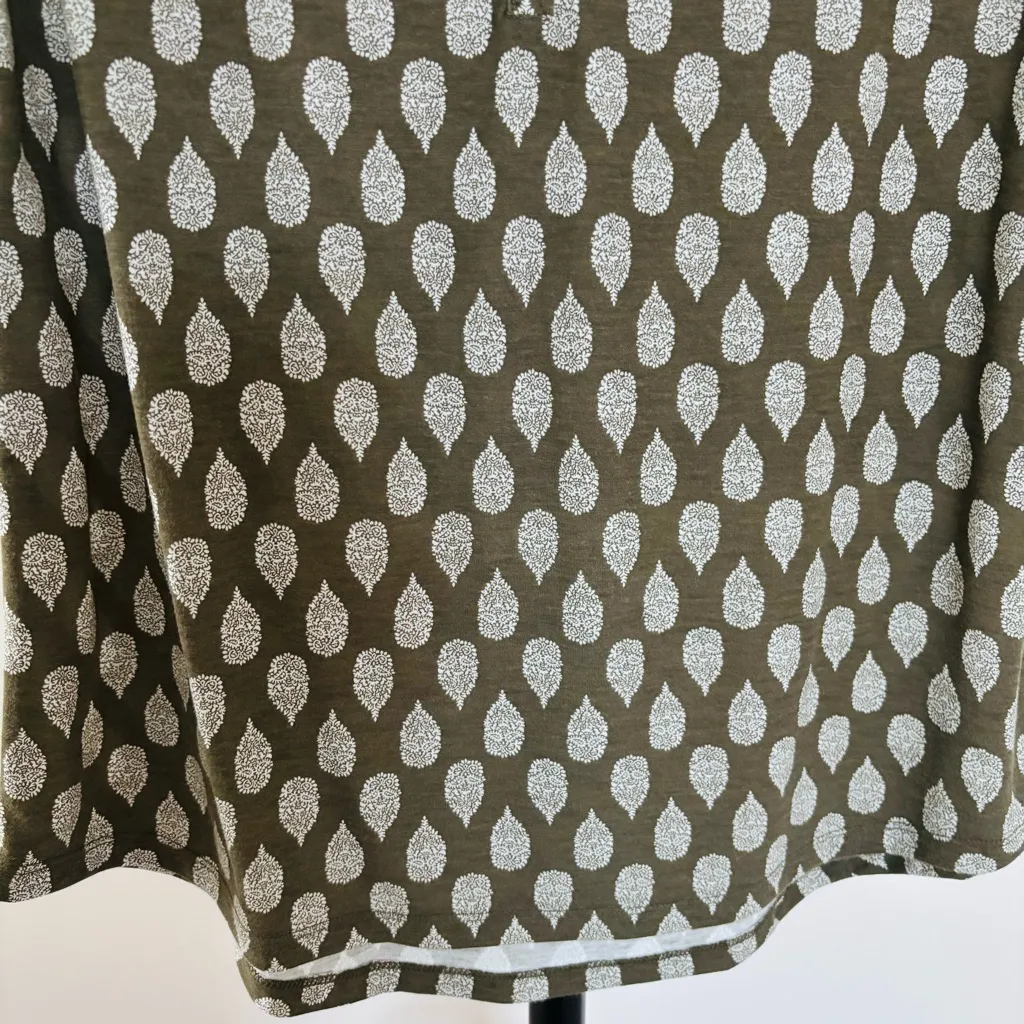 Liz Claiborne size MP olive green with a white teardrop or paisley-like print - Image 4