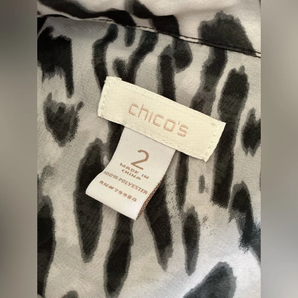 Elegant CHICO’S long sleeve blouse🌷🌷 - Image 9