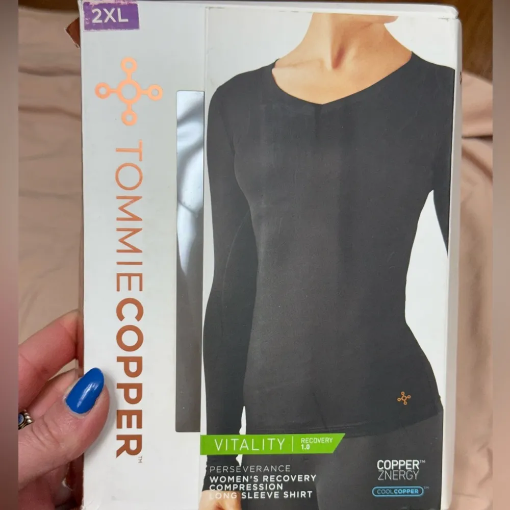 Tommie Copper Vitality Long Sleeve Compression Shirt - Image 4