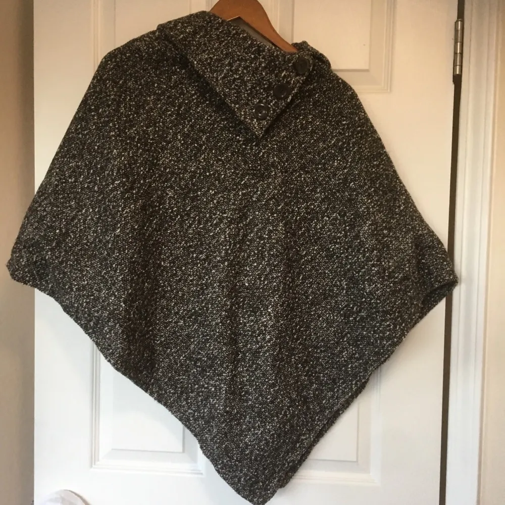 LAST KISS shawl medium brown white speckled lined poncho M - Image 7