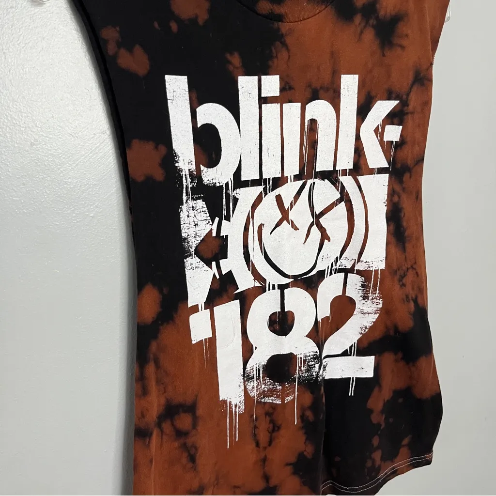 Women's Tie - Image 3