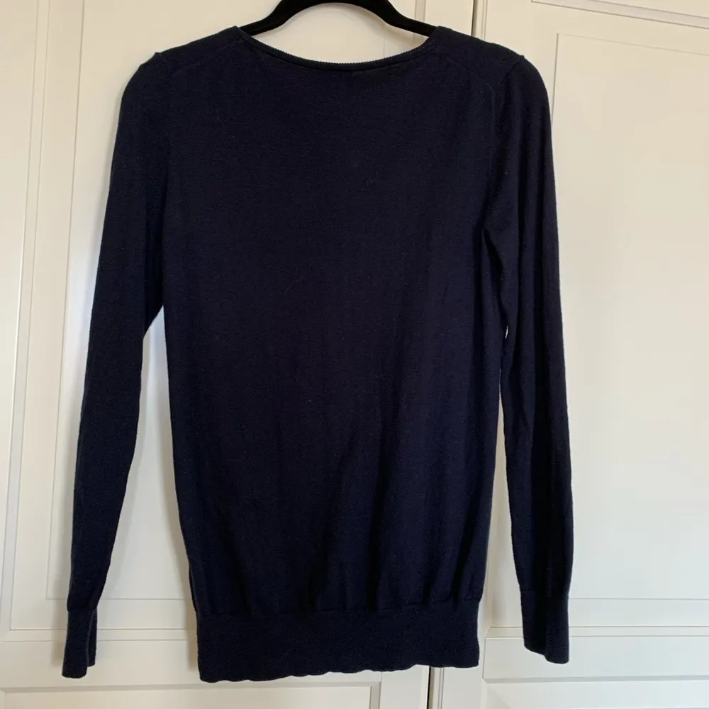 J. Crew Navy Blue V-neck Sweater XXS - Image 5