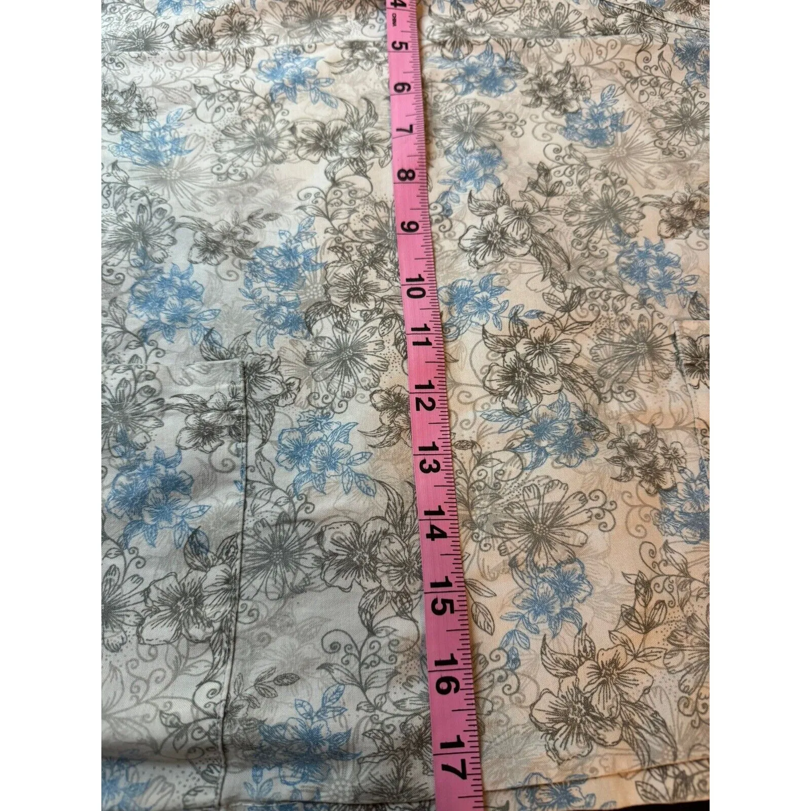 Medgear Scrub Top V Neck - Image 3