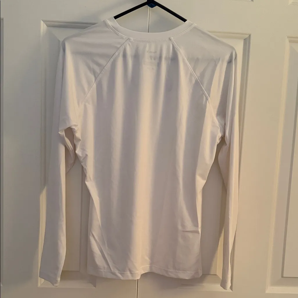 NWOT HURLEY RASH GUARD - Image 4