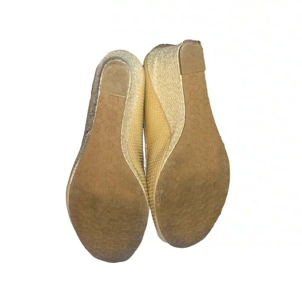 Lilly Pulitzer Sz 8 Tan‎ Peep Toe Wedge Heels Espadrille Style Shoes Resort - Image 4