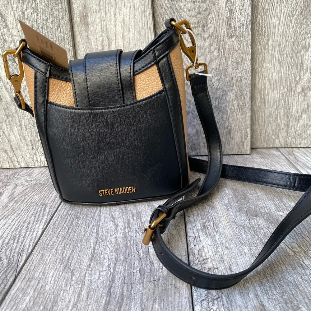 Steve Madden Big Buckle Crossbody Bag - Image 4