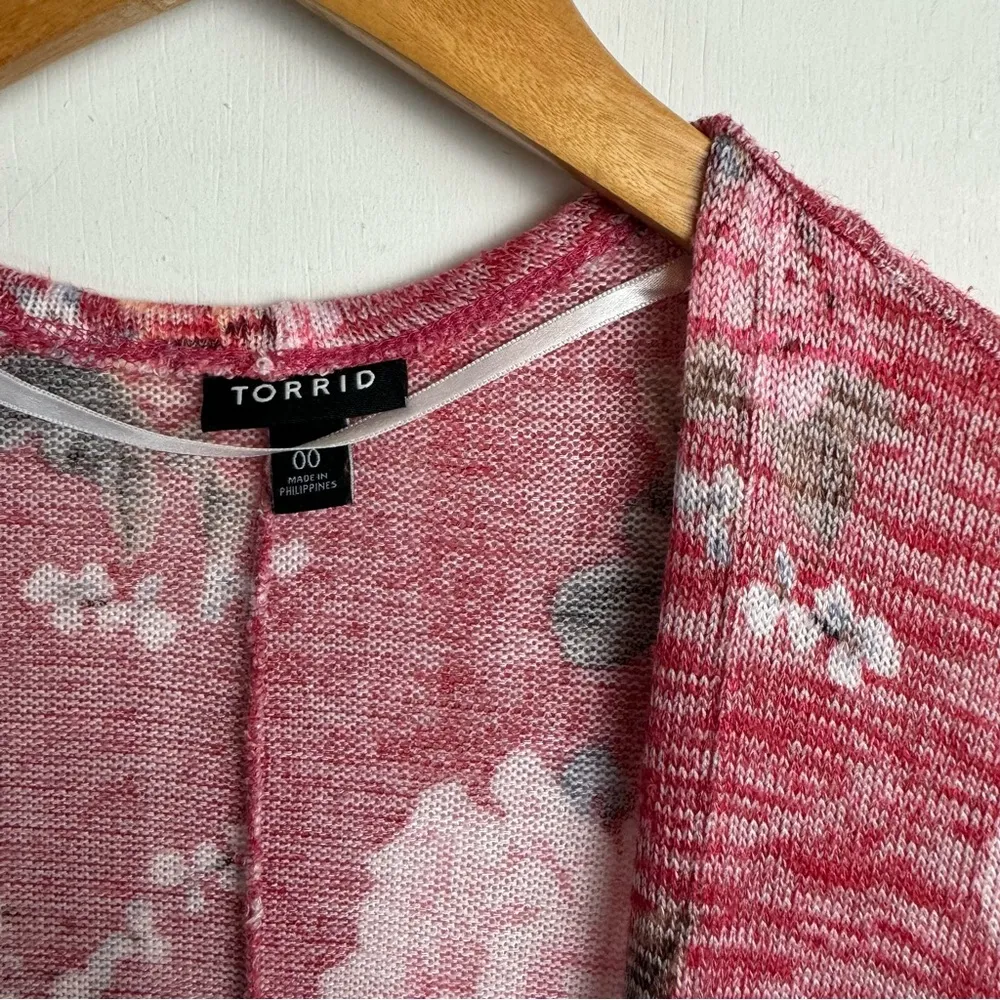 Torrid Kimono Hi Low Duster Pink Floral Print Sz M/L - Image 7