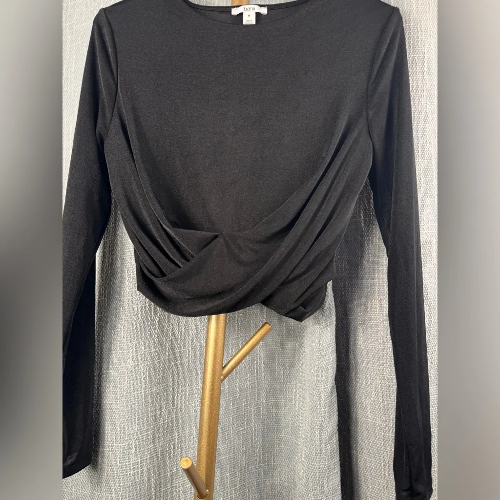 Bar III cropped crossover black long sleeve top. Size medium, like new! - Image 5