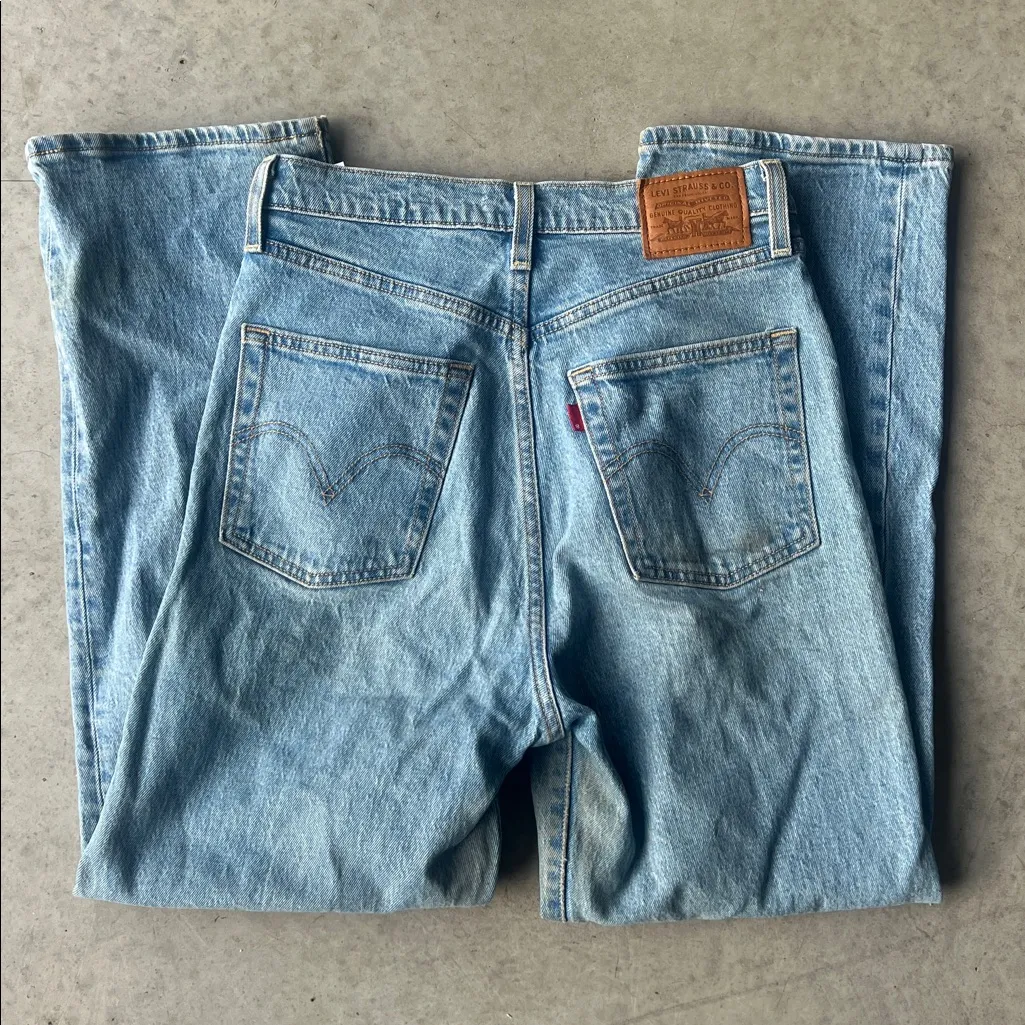 Levi’s Women’s Premium Denim Ribcage Straight High Waist Jeans Size 27 - Image 7