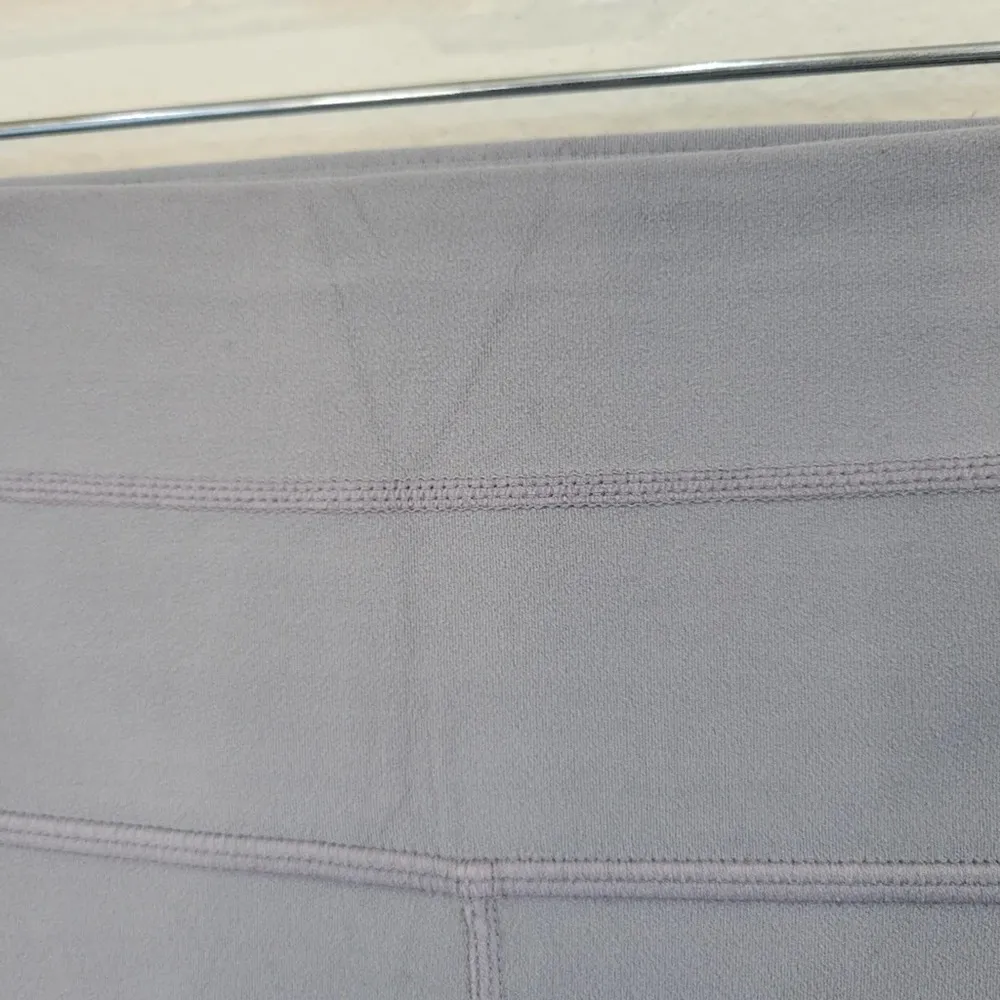 Athleta High-Rise Side Pockets Leggings Laser Cutout Details in Gray Size Small - Image 13