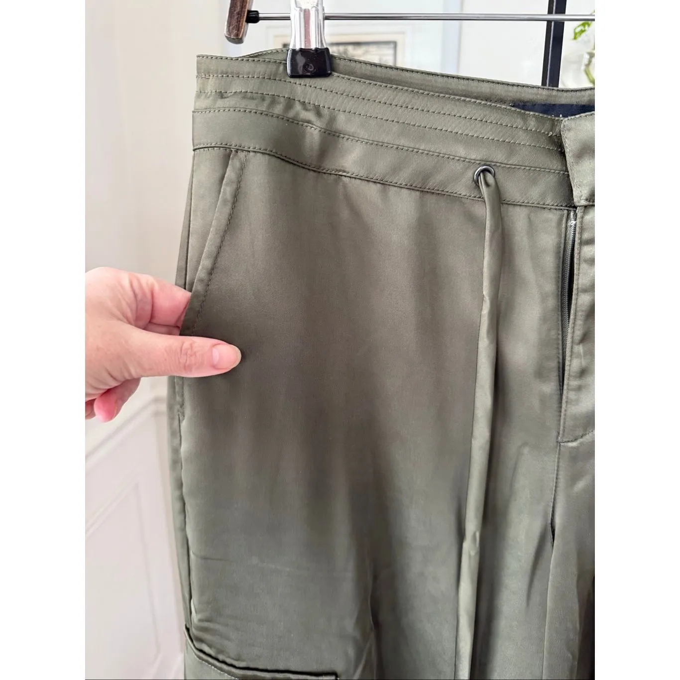 Anthropologie Sanctuary Satin Cargo Pants Wide Leg or Jogger Green 28 - Image 4