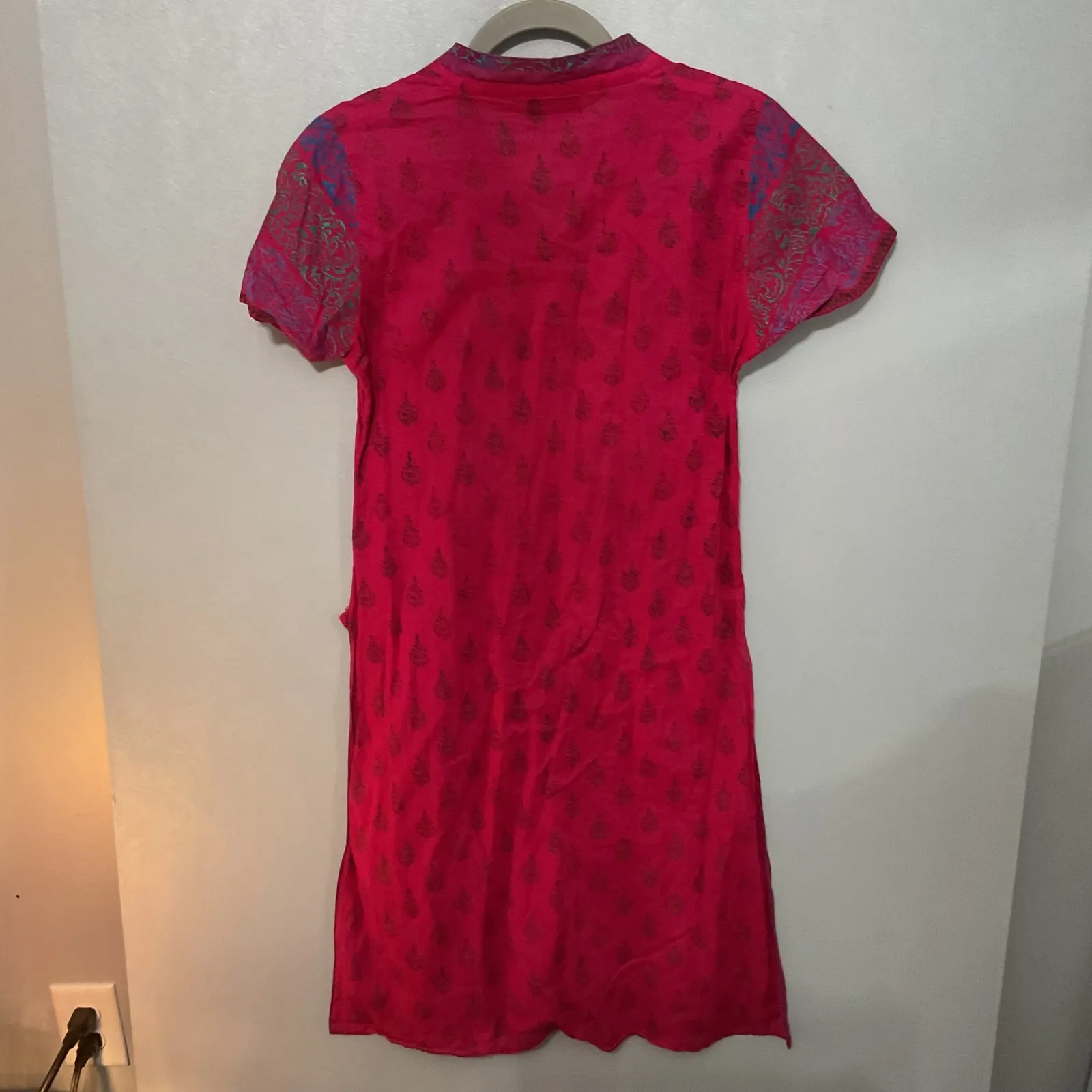 Aarong Pink Paisley Print Short Sleeve V Neck Kurti Tunic Top Bangladesh Size 36 - Image 2