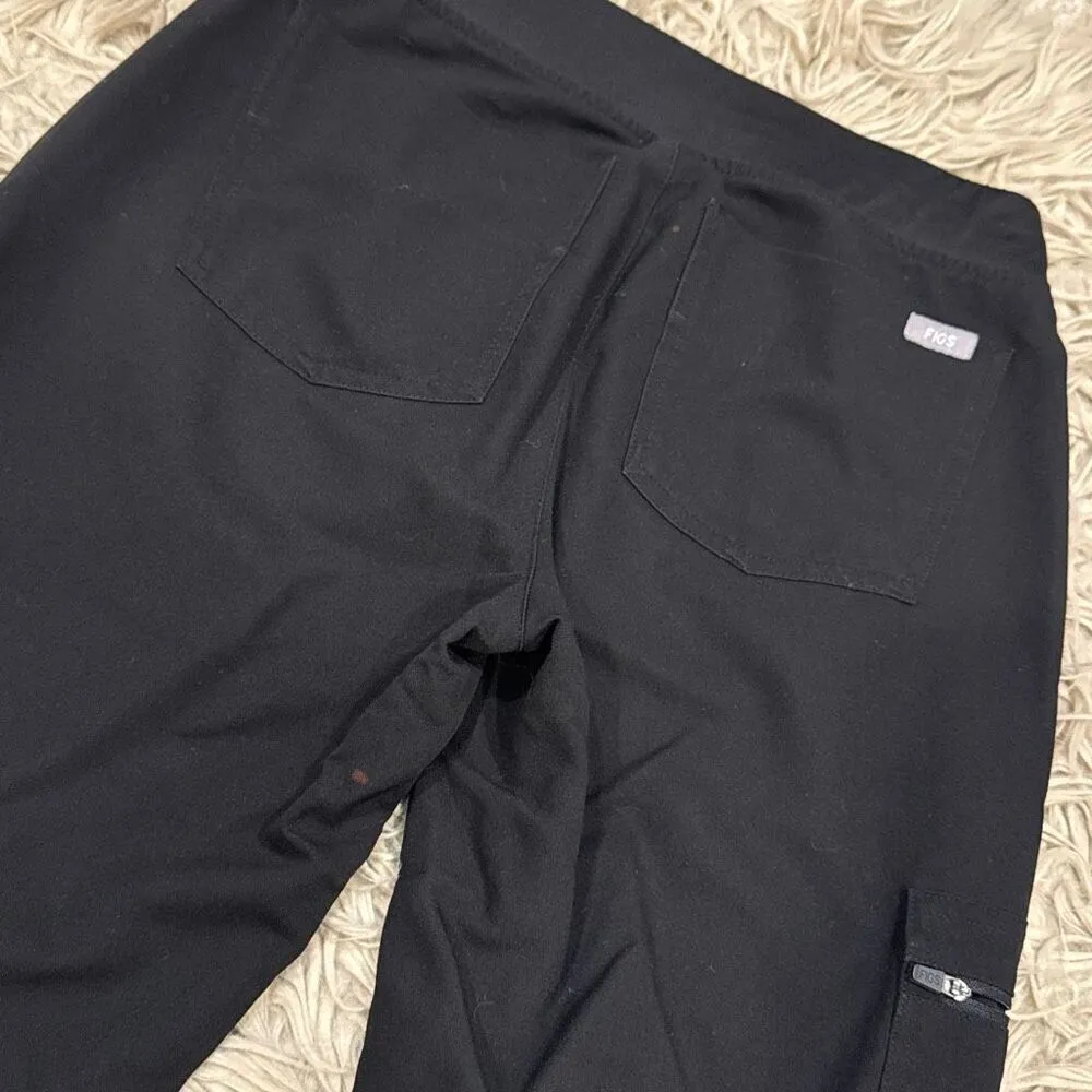 Figs black scrubs pants size XS petite - Image 3