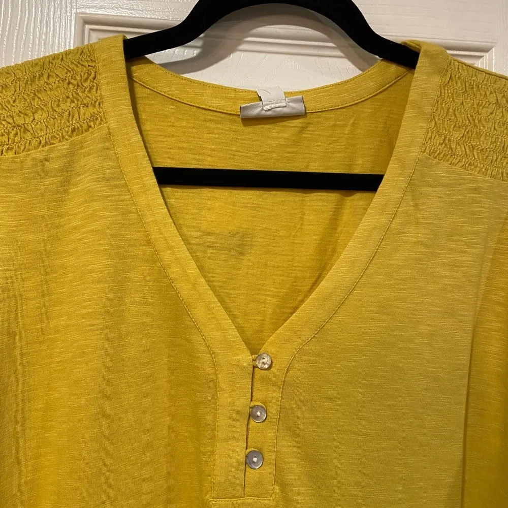 NWT J. Jill Size S Marigold Yellow 3/4 Smocked Sleeve Henley Top Pearl Buttons Gold - Image 2