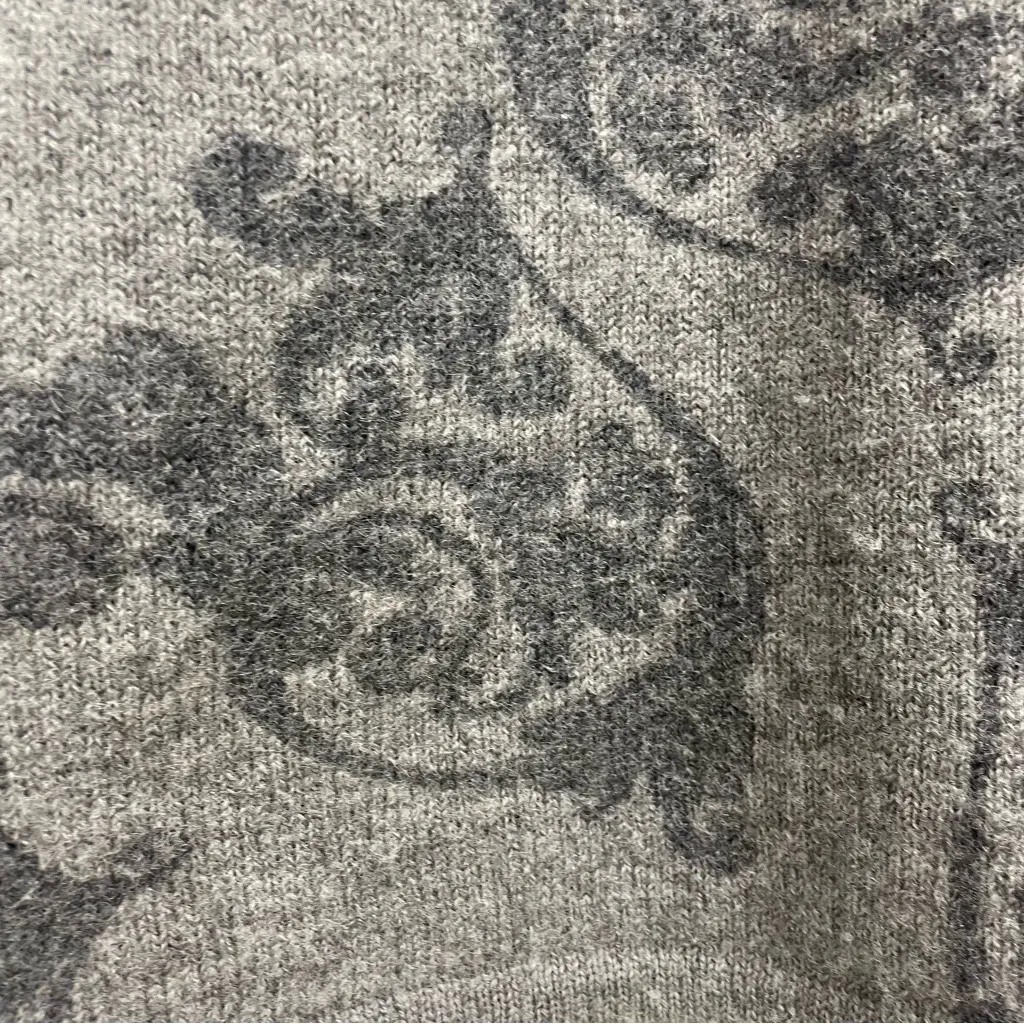 Christopher & Banks Women's Large Gray Floral Zip Sweater 100% Wool. RN 63823 - Image 4