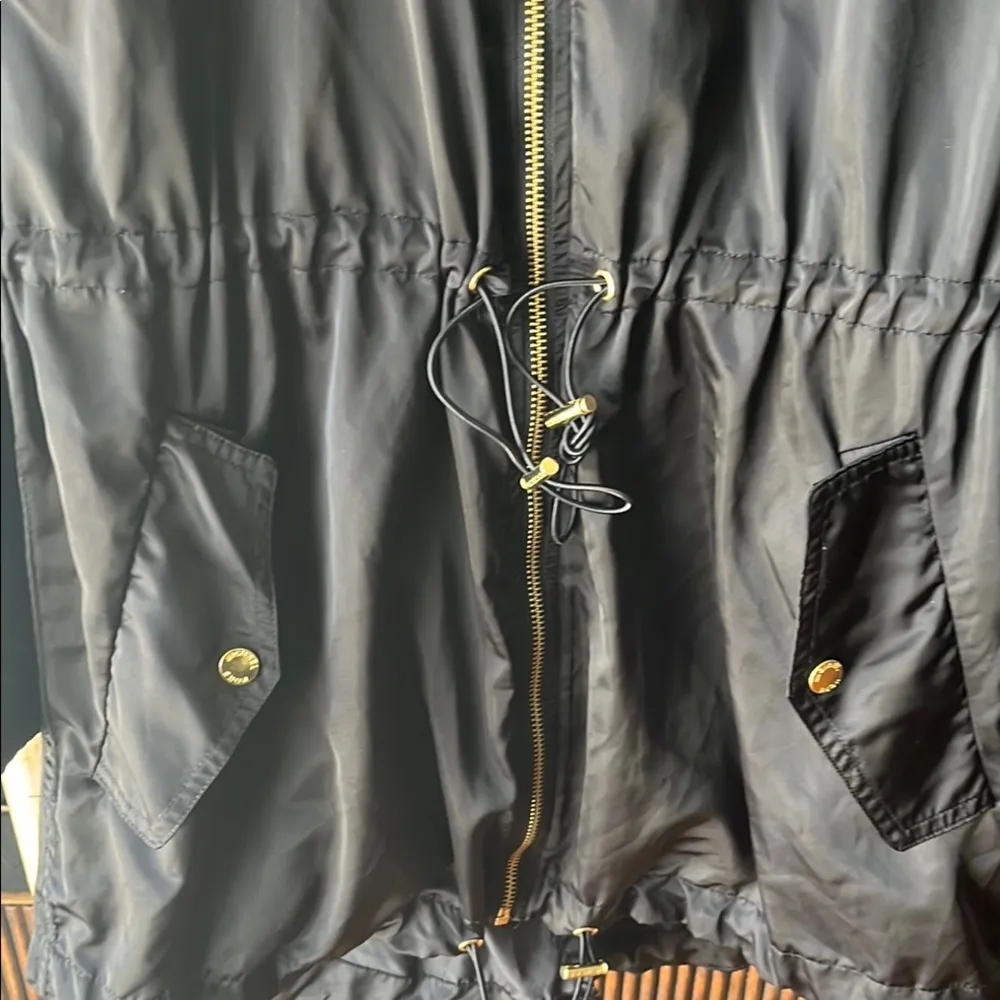 Michael Kors Black Utility Jacket with Hood and Drawstring Waist - Image 4