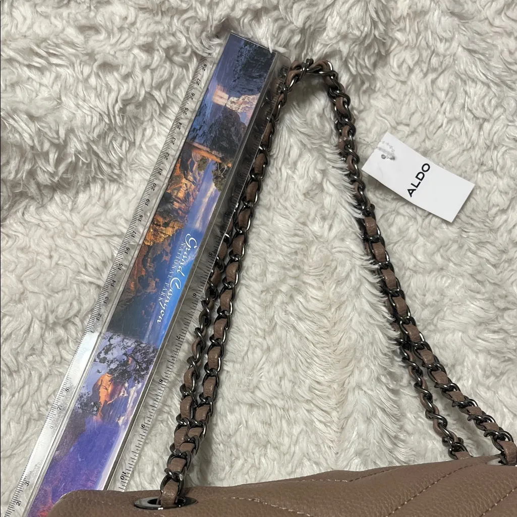 Aldo Taupe Quilted Shoulder Bag - Image 4