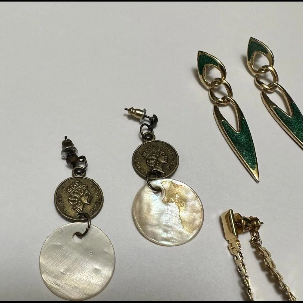 Lot Of 4 Dangle Drop Pierced Earrings Metal / Bead Mix 1 Cloisonné Enamel Lion Gold - Image 3