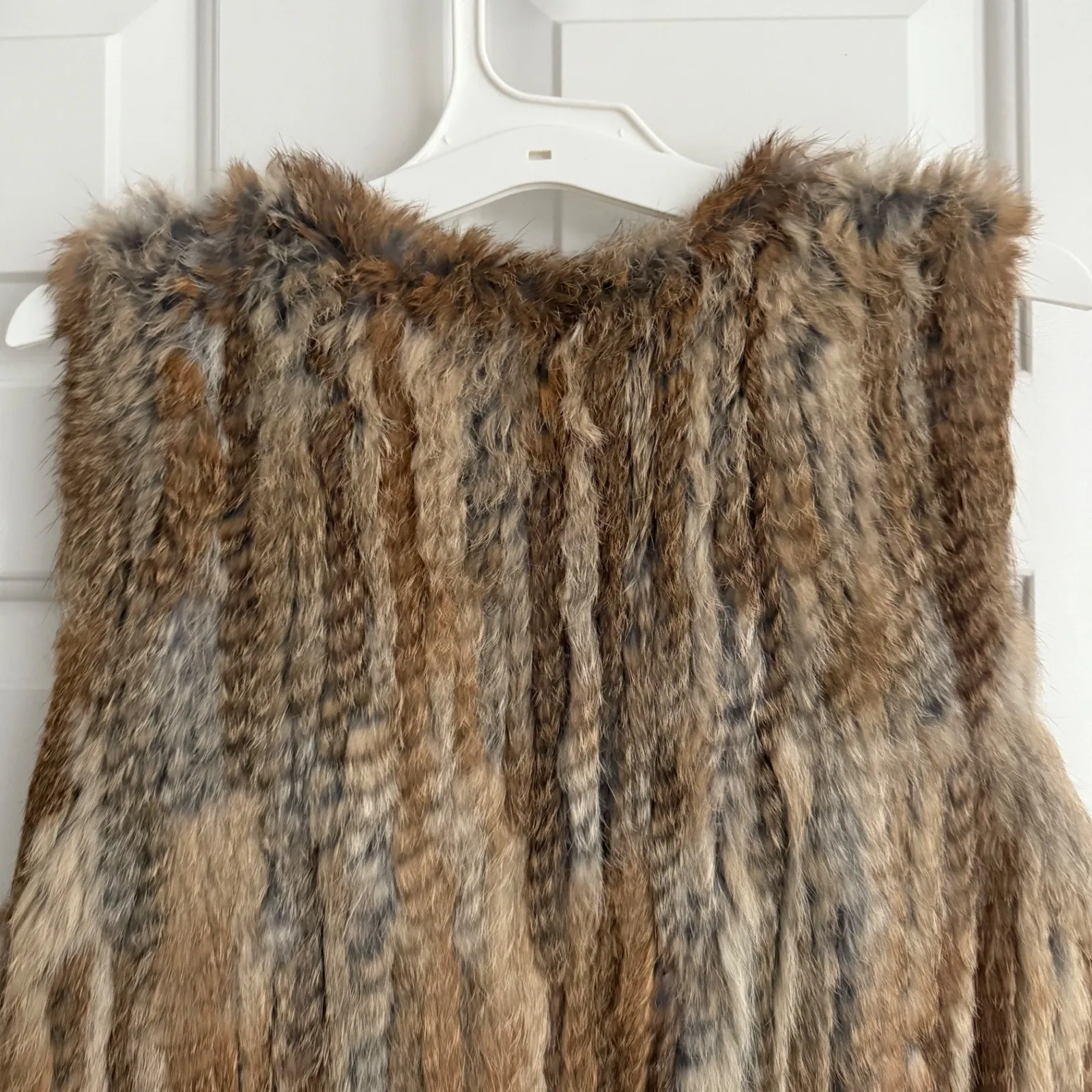 525 America Luxe Genuine Rabbit Fur Vest Brown Size Small – Excellent Condition - Image 5