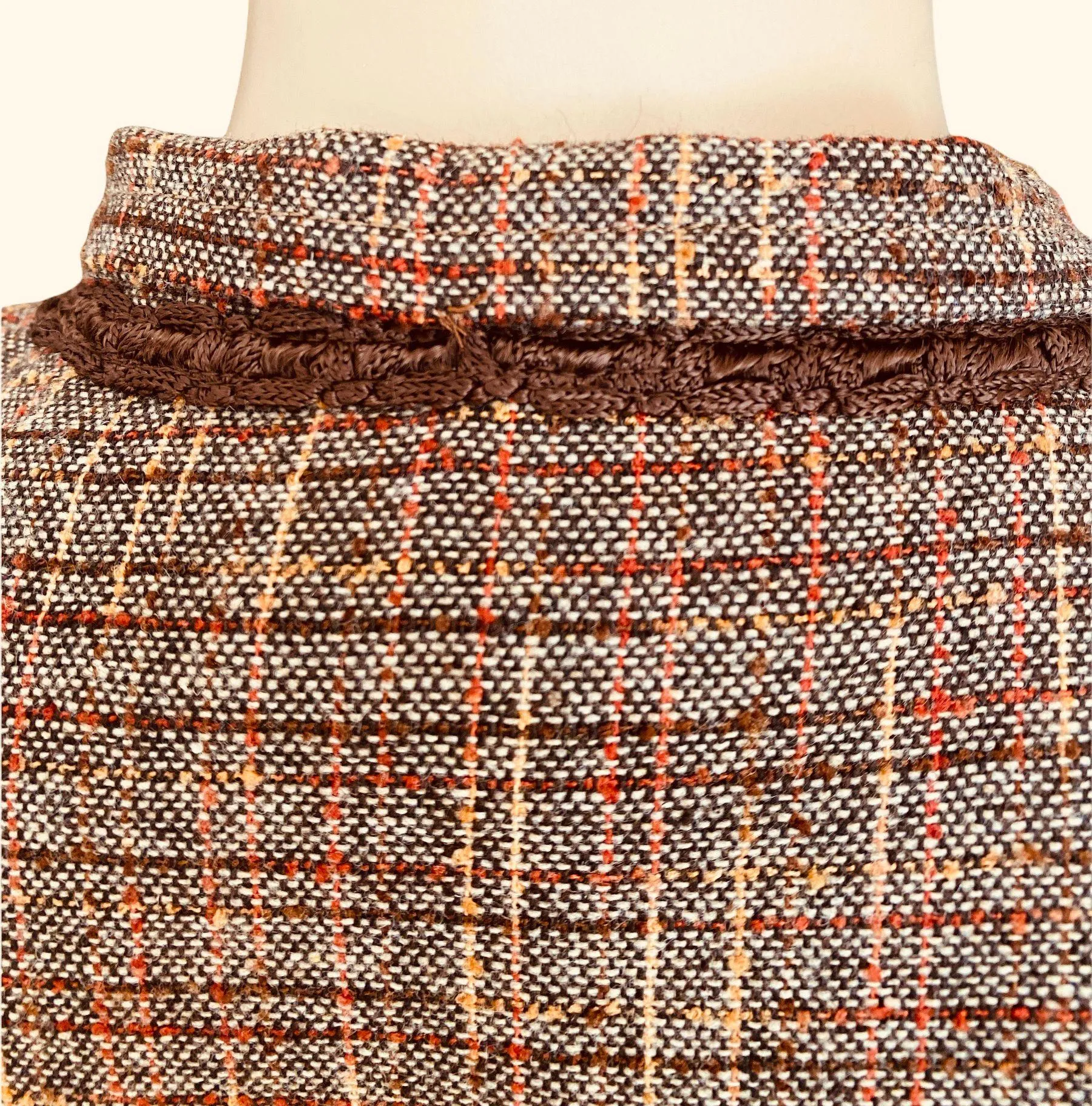 Gorgeous Vintage  Jacket. Size M - Image 5