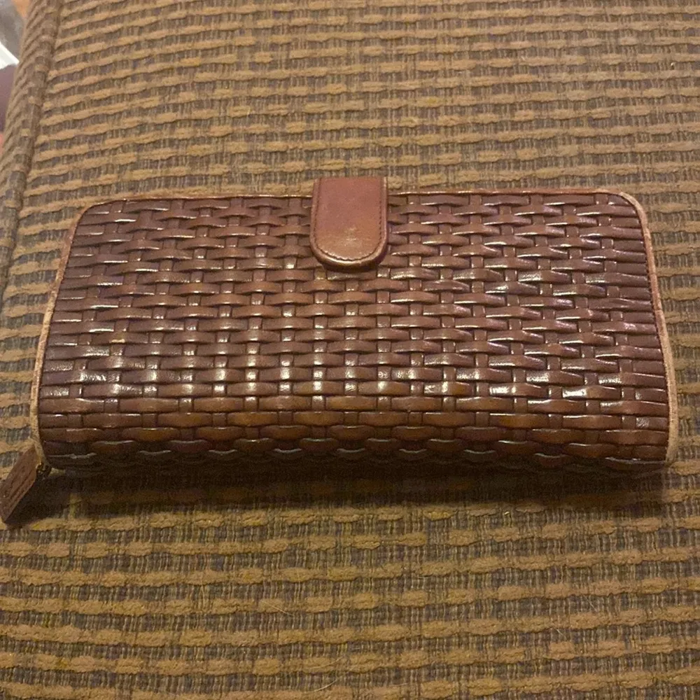 Talbots  woven leather wallet - Image 2