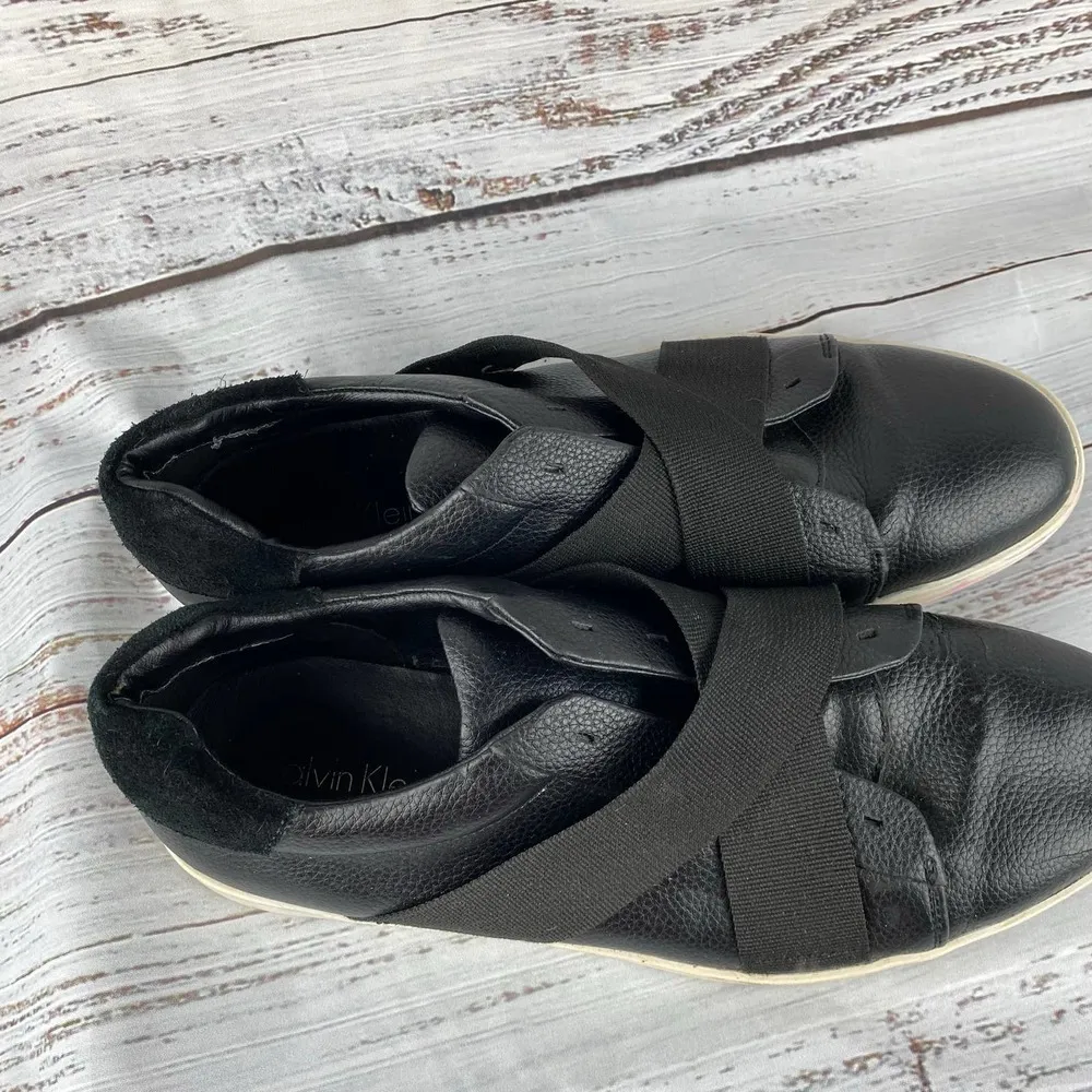 CALVIN KLEIN Baku Tumbled Leather Slip On Shoes Black 9 - Image 3