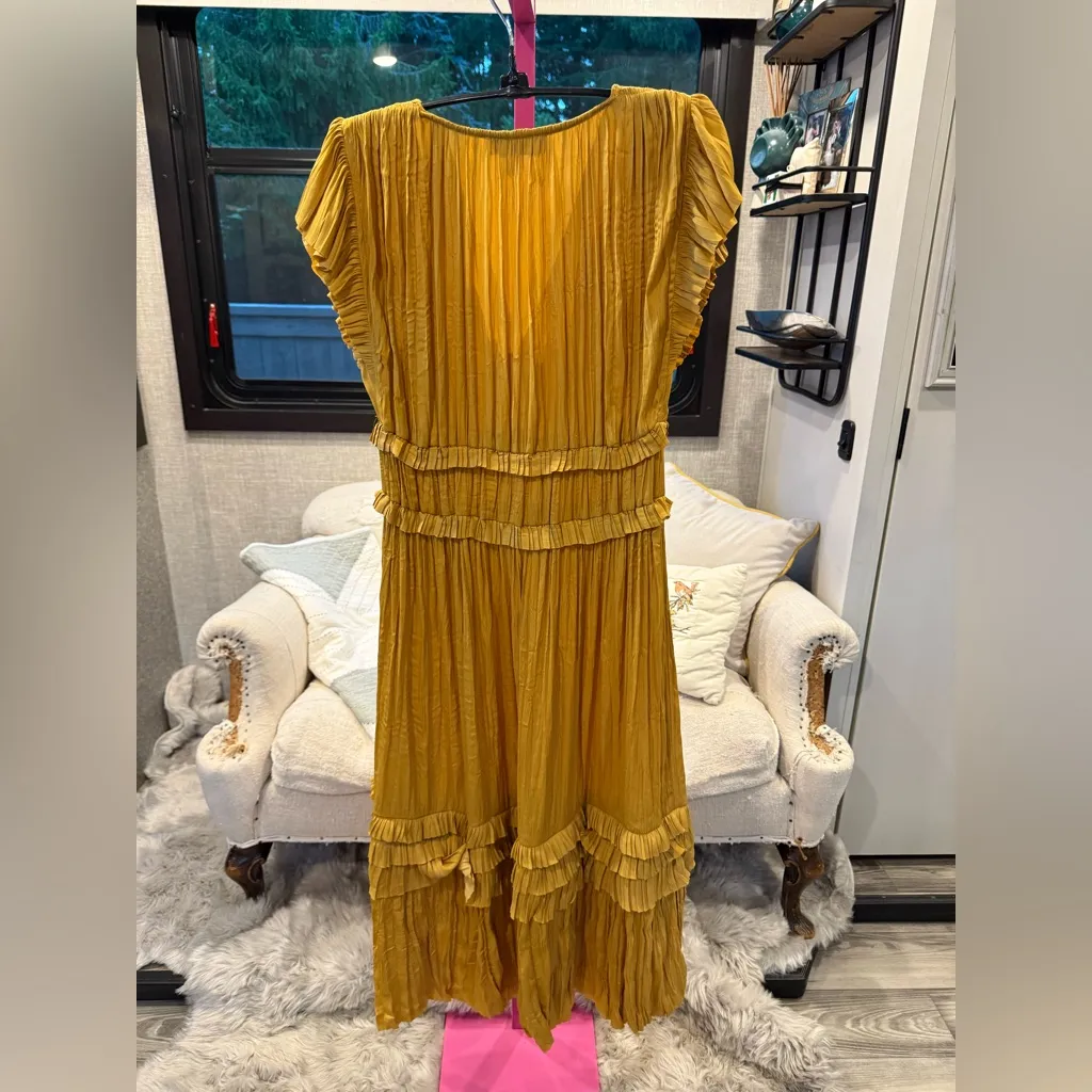 Elegant Mustard Yellow Women's Dress - Image 2