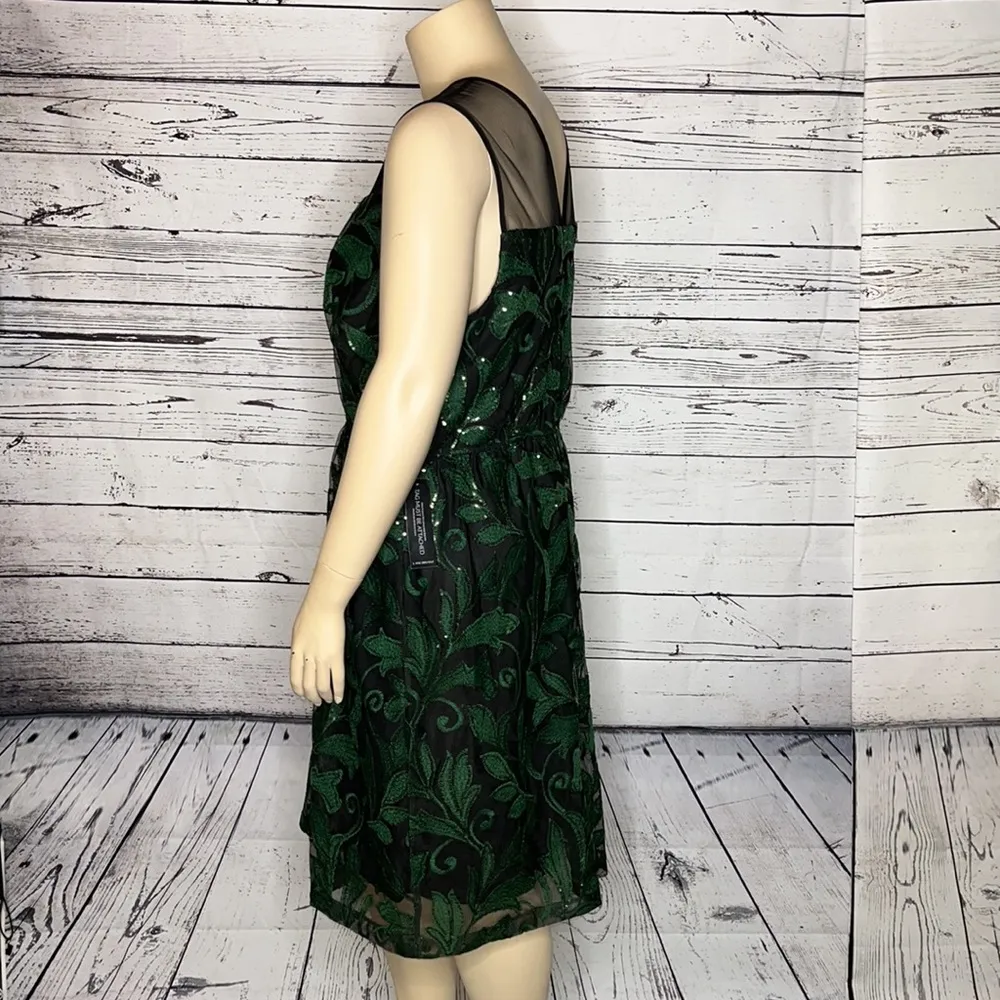 Lane Bryant NWT Size 20 Black - Green Embroidered & Sequin Sleeveless Dress Lane Bryant NWT Size 20 Black - Green Embroidered & Sequin Sleeveless Dress