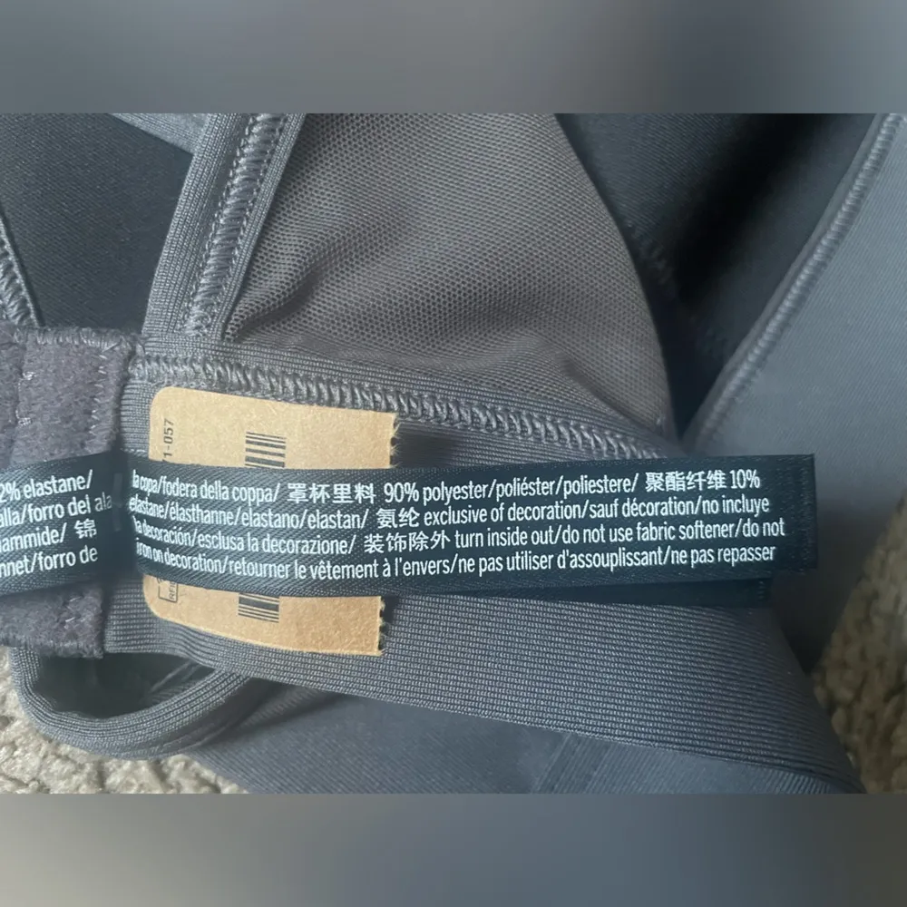 NWT Victoria’s Secret (PINK) Active Wear Padded Sports Bra - Image 16