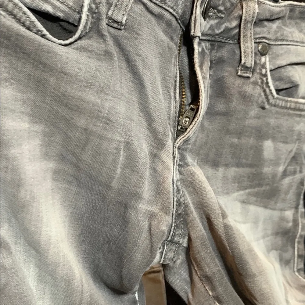 Women's Distressed Gray Bebe Chic Skinny Denim Jeans Size 26 - Image 9