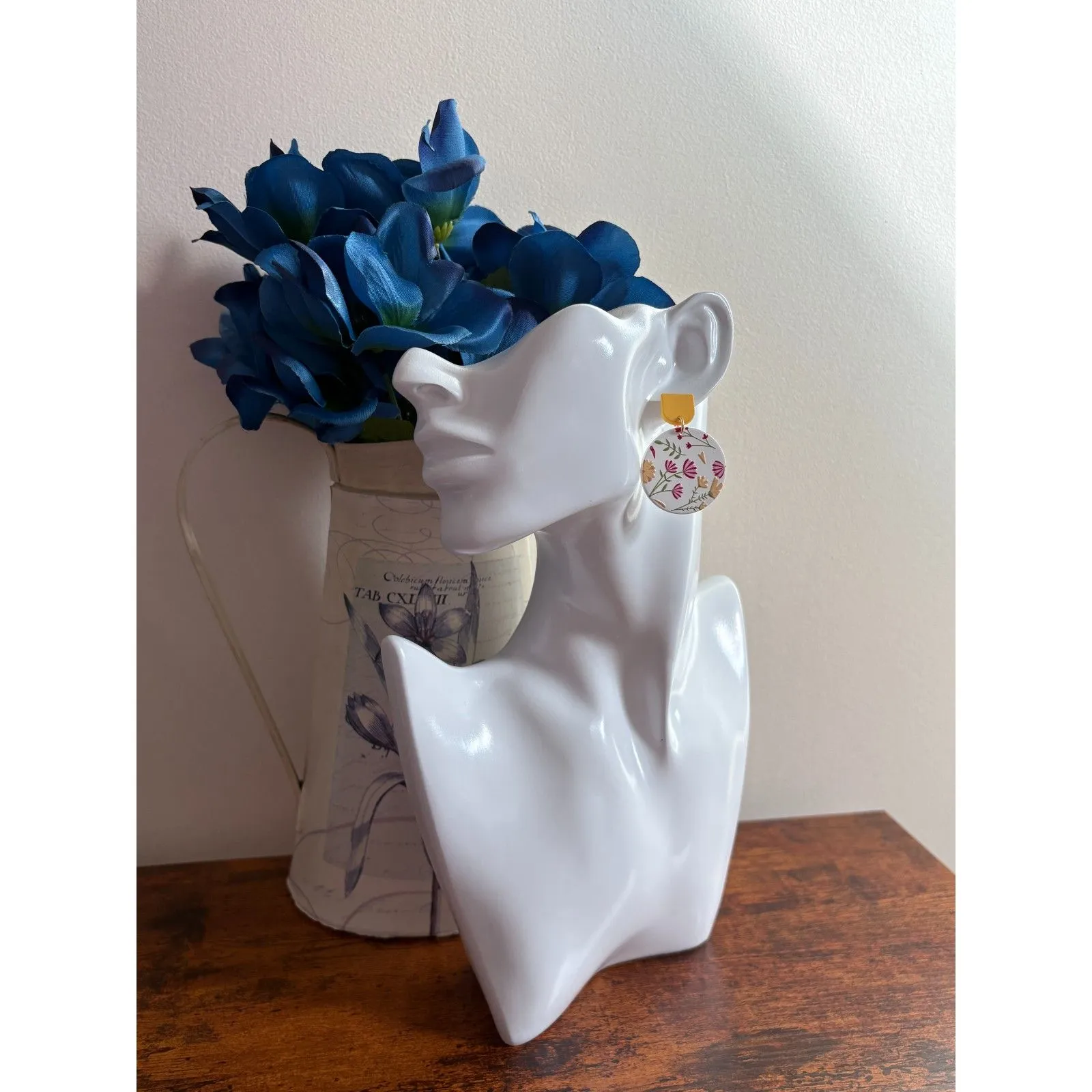 Colorful Flowers Floating in The Wind Earrings Gold - Image 4