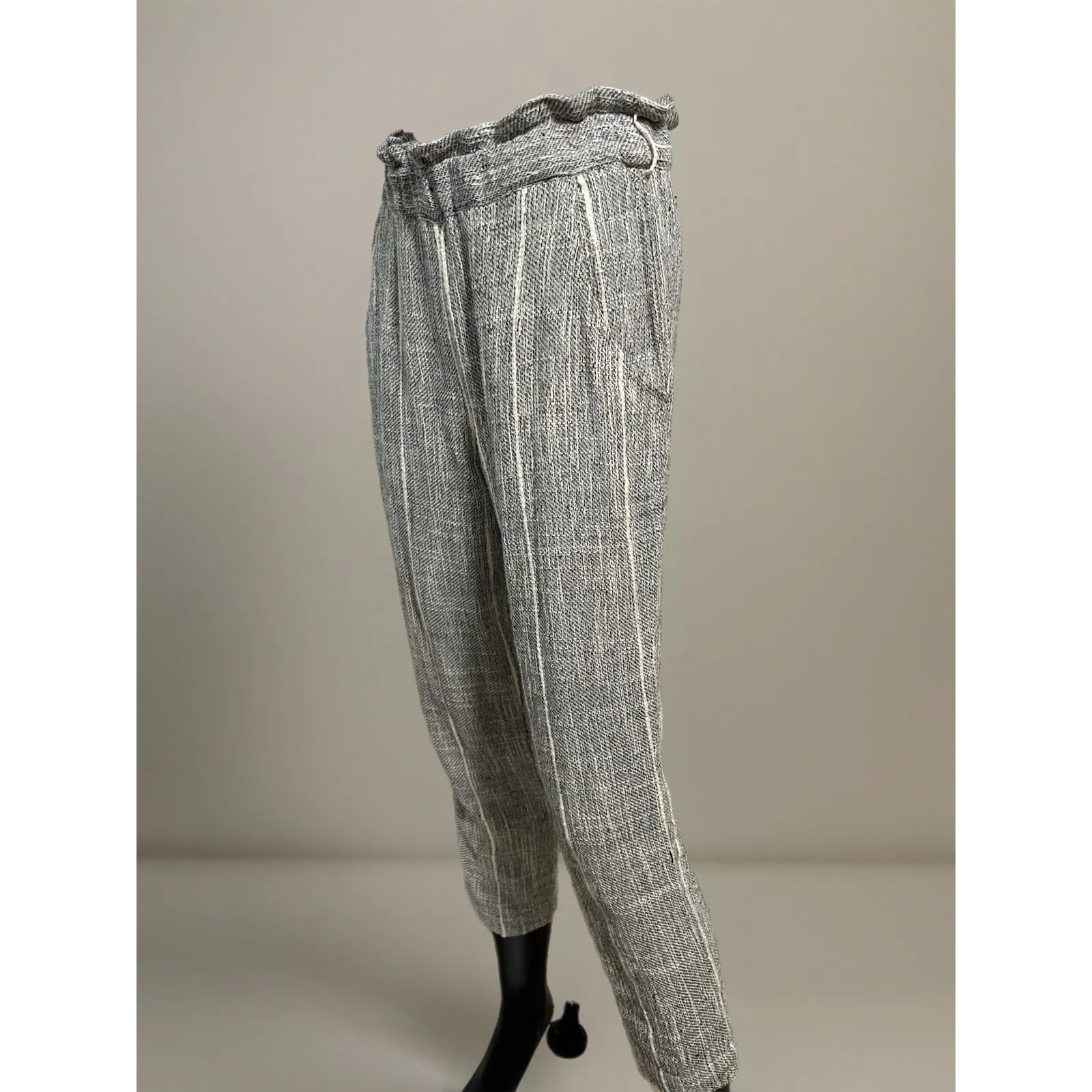 Free People Cotton Blend Light Weight Gray‎ Striped Cropped Pants Size 0 - Image 2