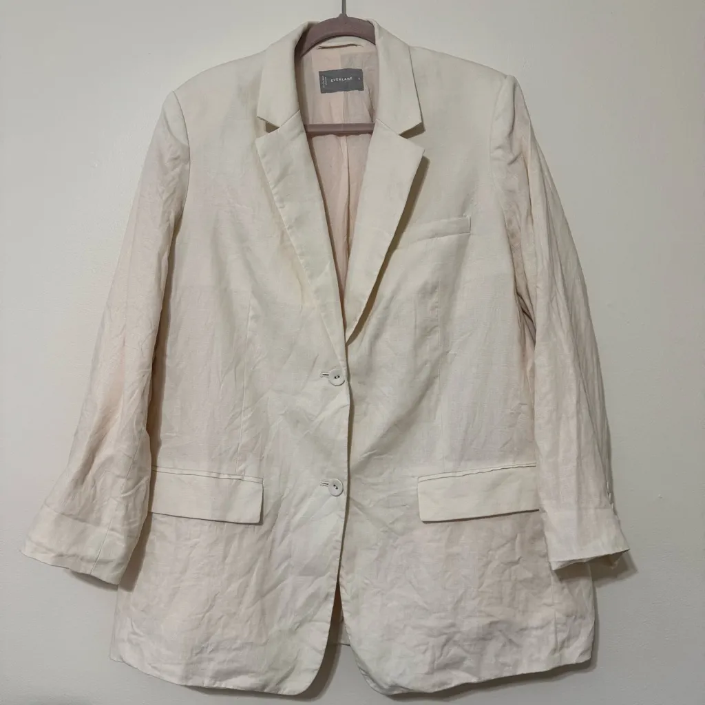Everlane The Oversized Blazer in Linen Off-White - Image 3