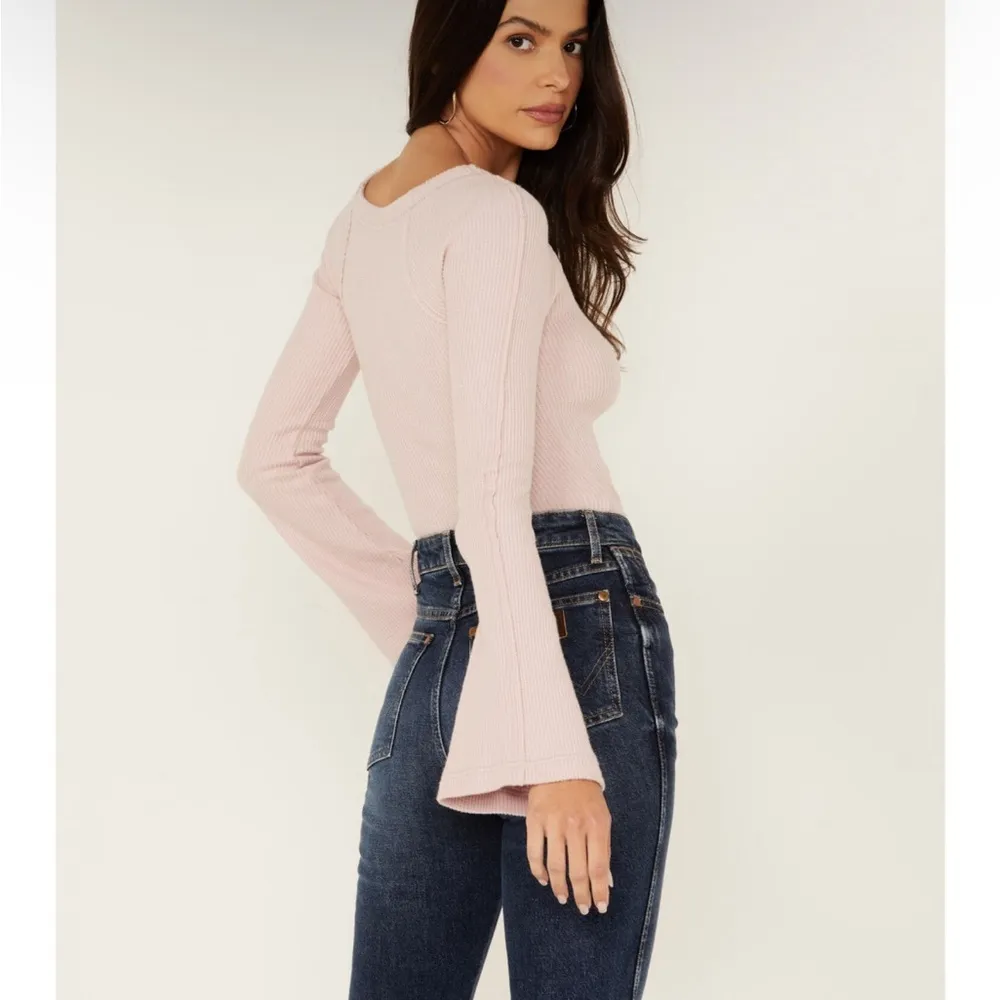 Free People On a Cloud Long Sleeve Bodysuit in Blush Tint Size Large NWT - Image 4