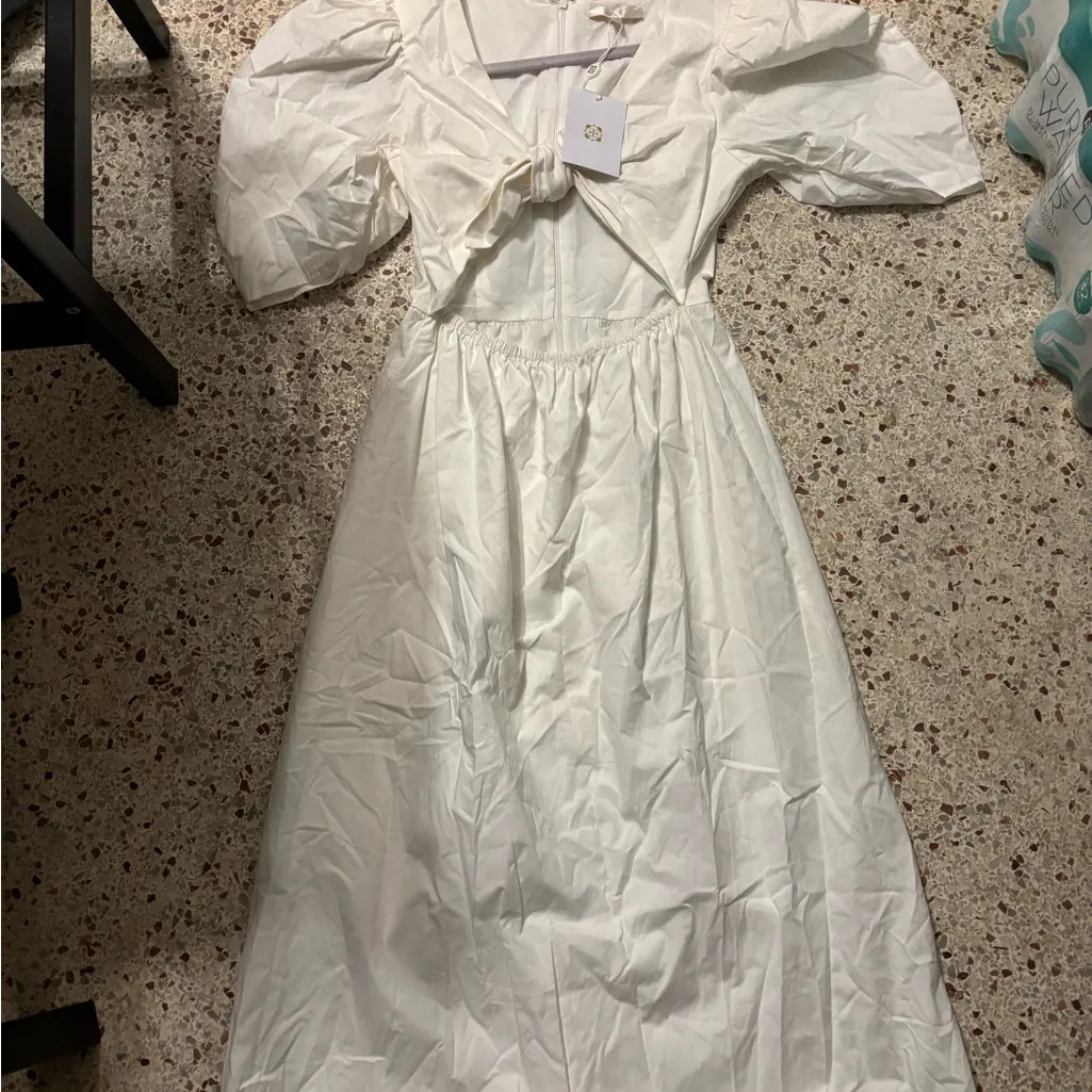 NWT WAYF Peggy Cutout Puff Sleeve Midi Dress small - Image 8