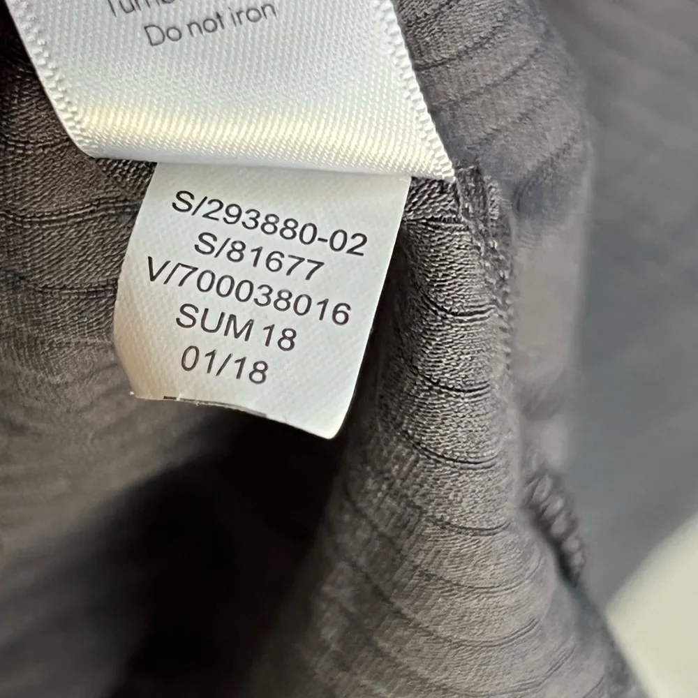 Athleta Essence Texture Stripe Tie Back Tank Top | Grey | XXS - Image 8