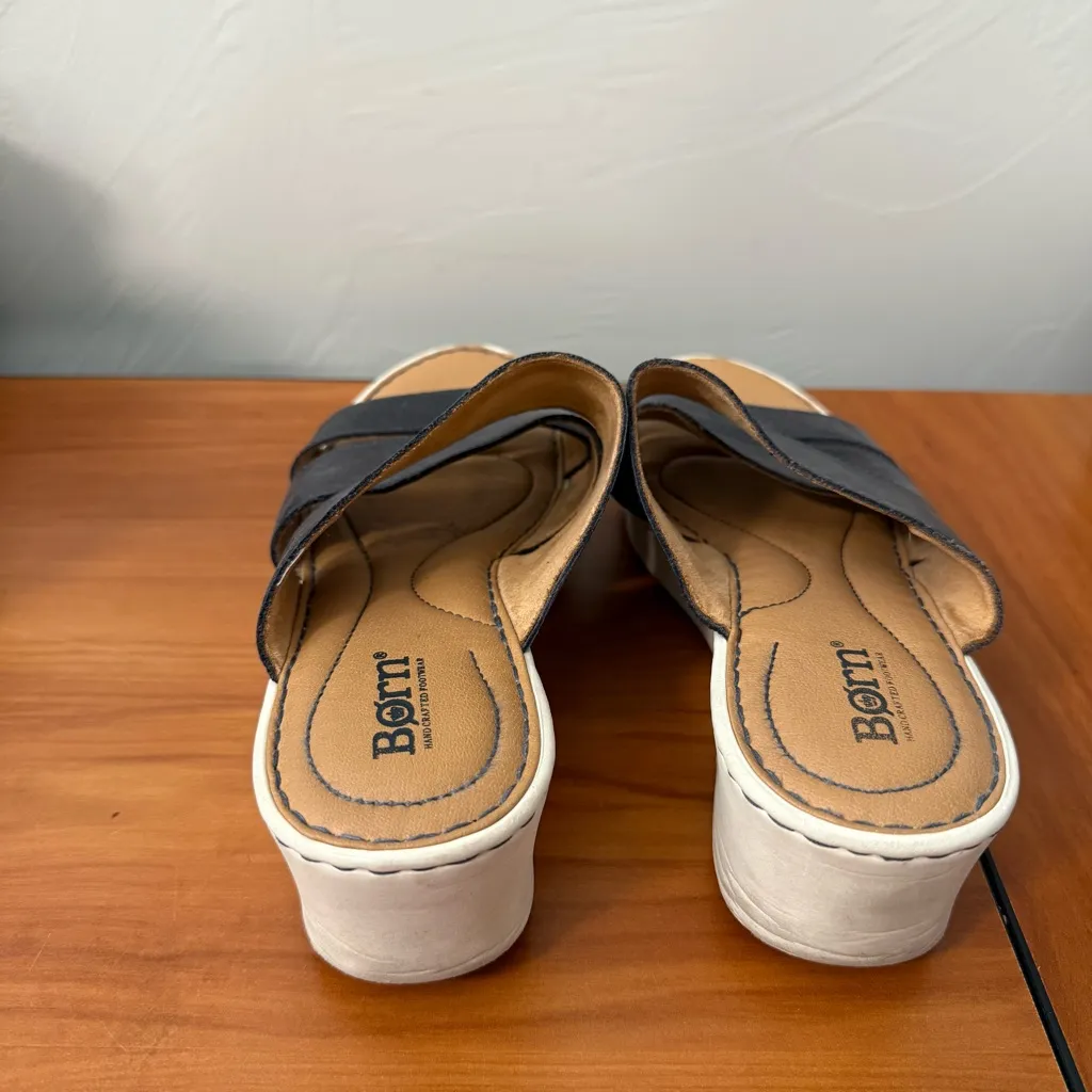 Born Khela Wedge Slip On Sandal Black Comfort Casual Leather‎ 8M - Image 2