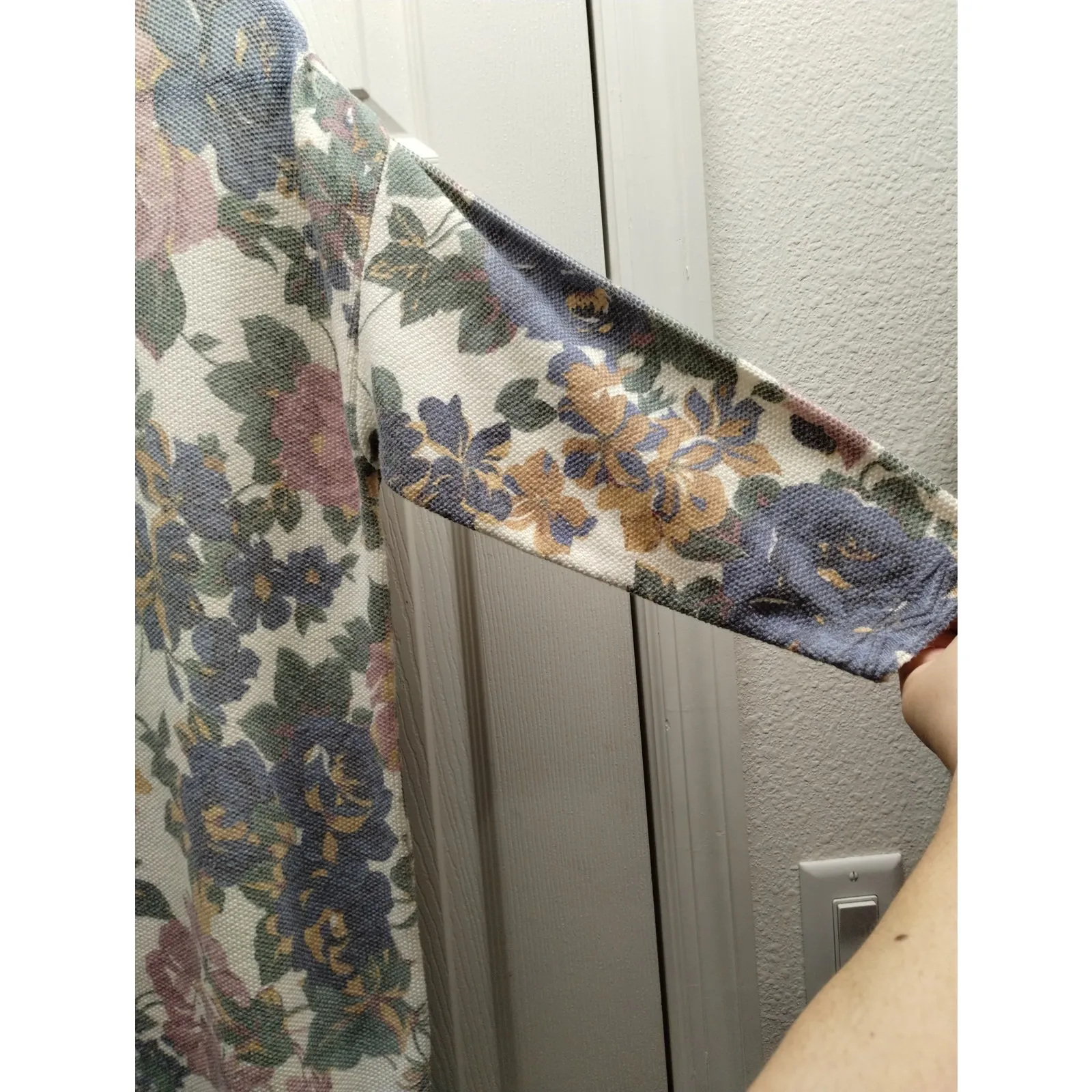 Vintage Hunt Club Women's Size Large Pink Blue Floral Waffle Knit Sweater Top - Image 4