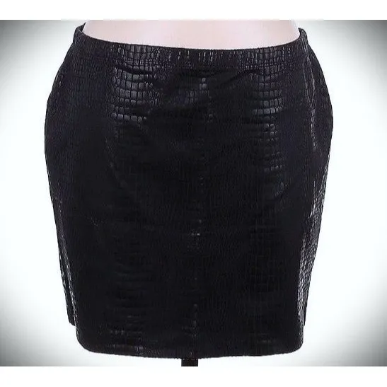 FIFTEEN TWENTY Faux Leather Snake Print Mini Skirt Black Textured Pull-On Size M - Image 2